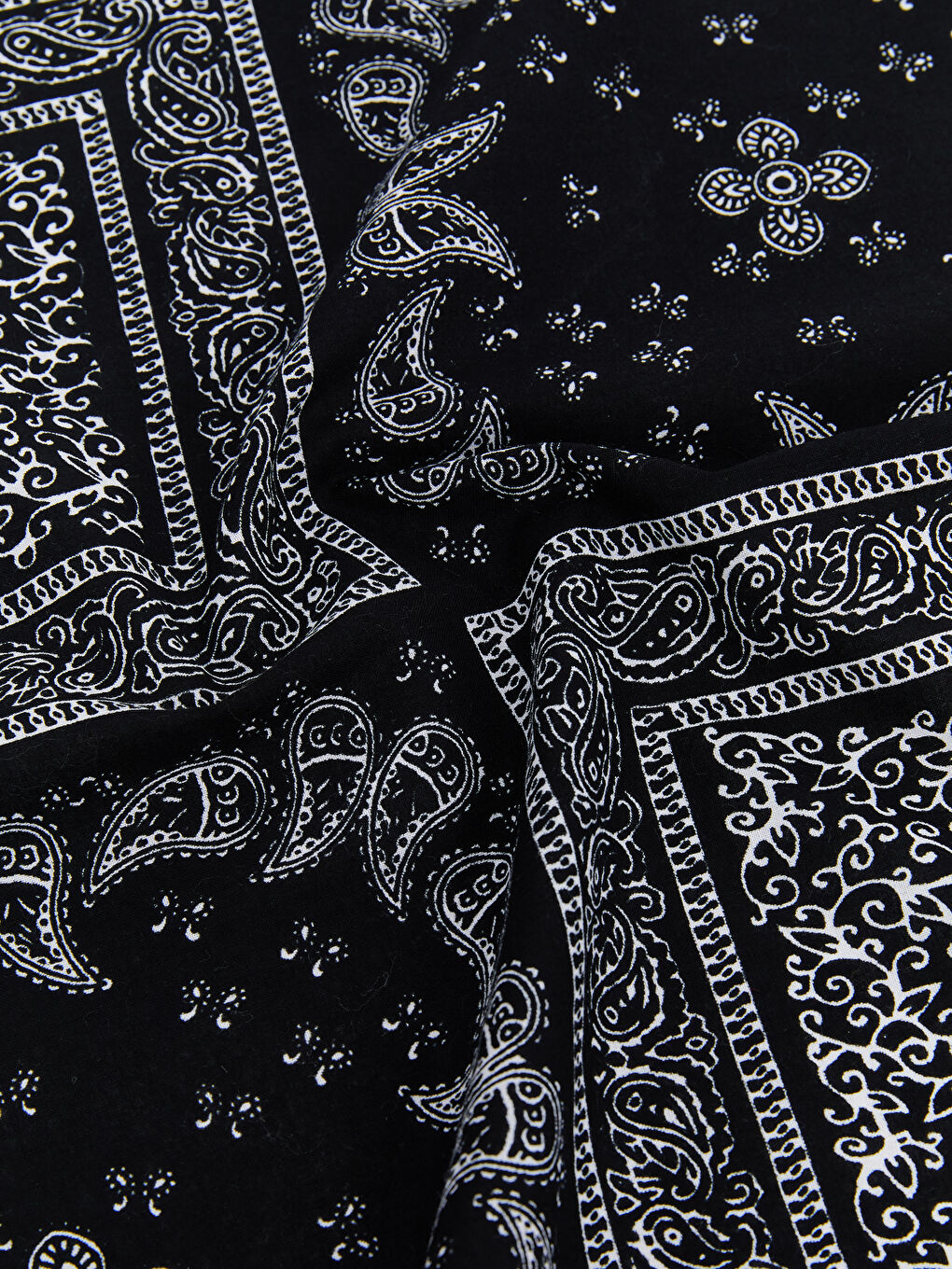 باندانا منقوشة للسيدات-3