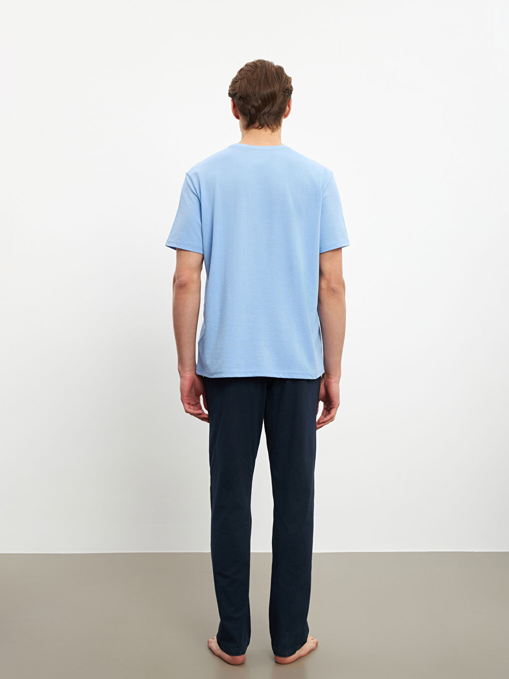 طقم بيجامة رجالي بقصة عادية-2