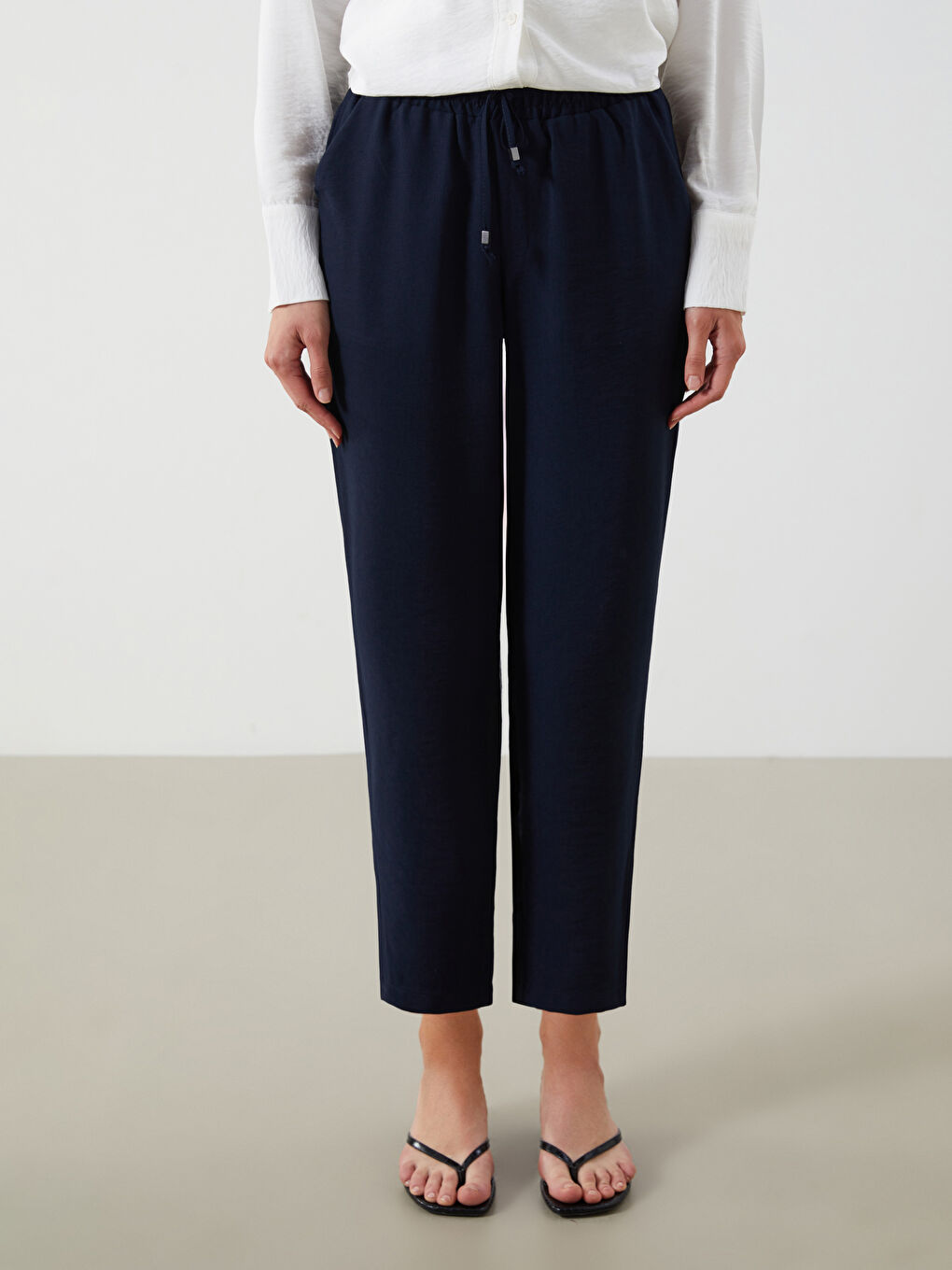 Elastic Waist Carrot Fit Women's Trousers -S40799Z8-E1J