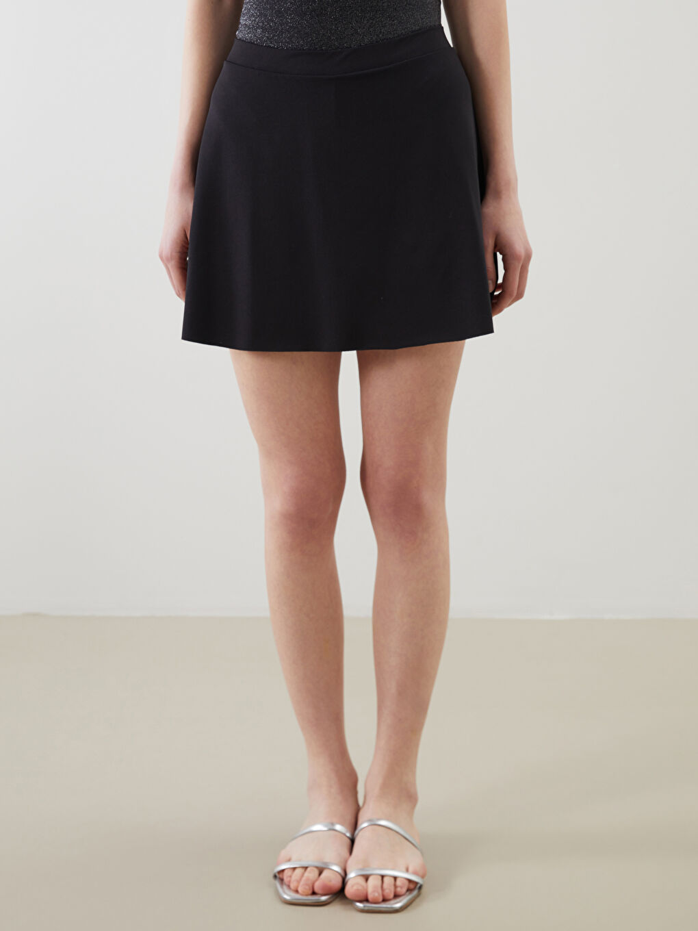 Woman BLACK Swimming Skirt -S42589Z8-CVL