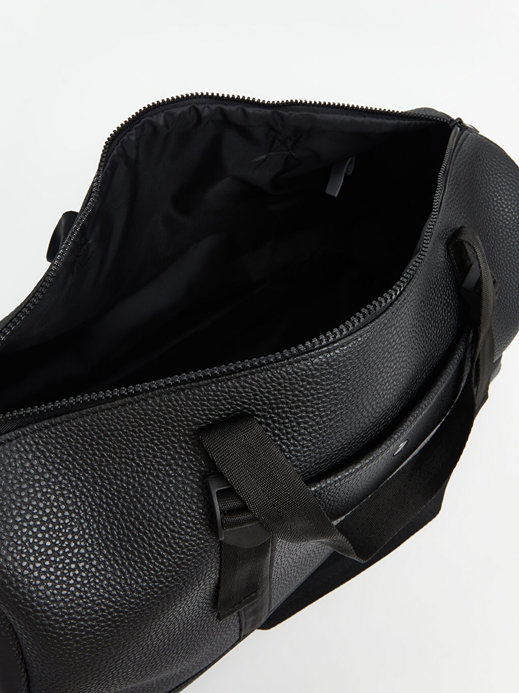 Siyah Deri Görünümlü Erkek Seyahat Çantası-3