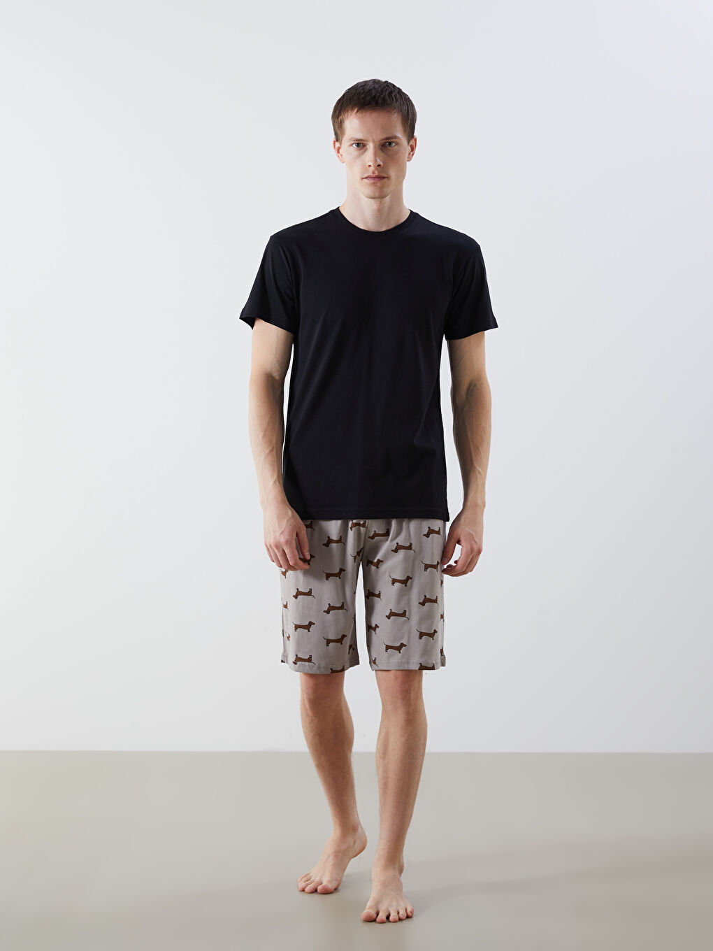 Siyah Bisiklet Yaka Kısa Kollu Erkek Pijama Üst-1