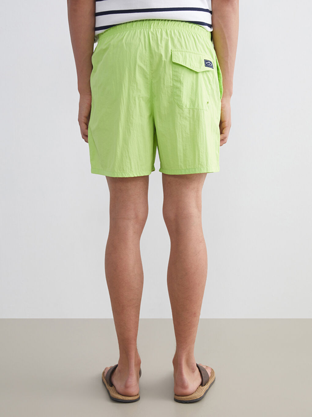 Yeşil Kısa Boy Basic Erkek Deniz Şortu-3