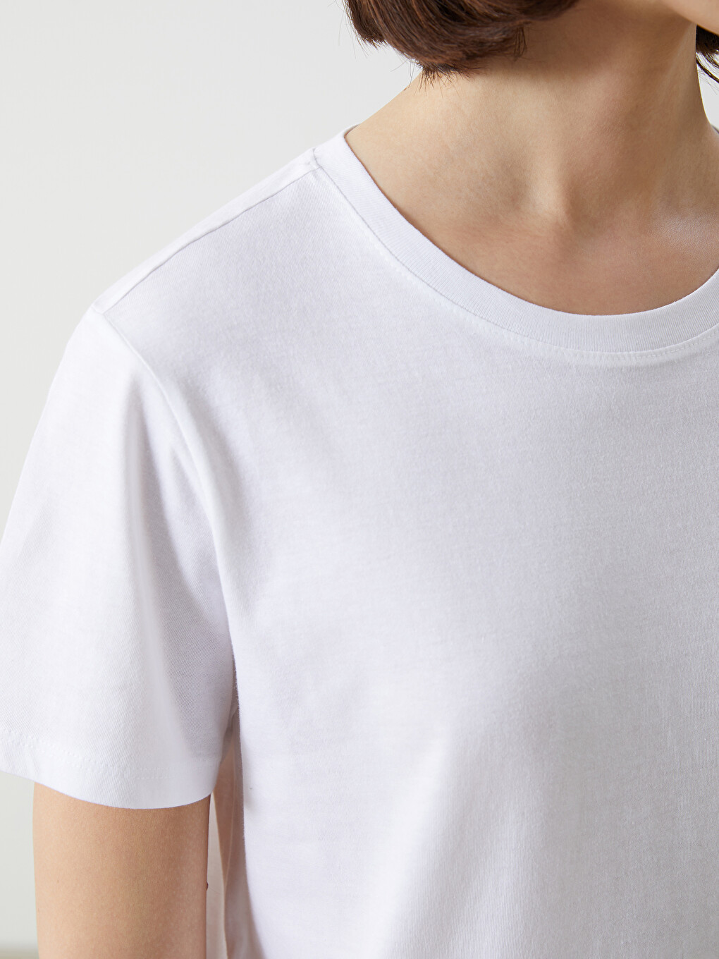 Crew Neck Plain Short Sleeve Women's T-shirt-3
