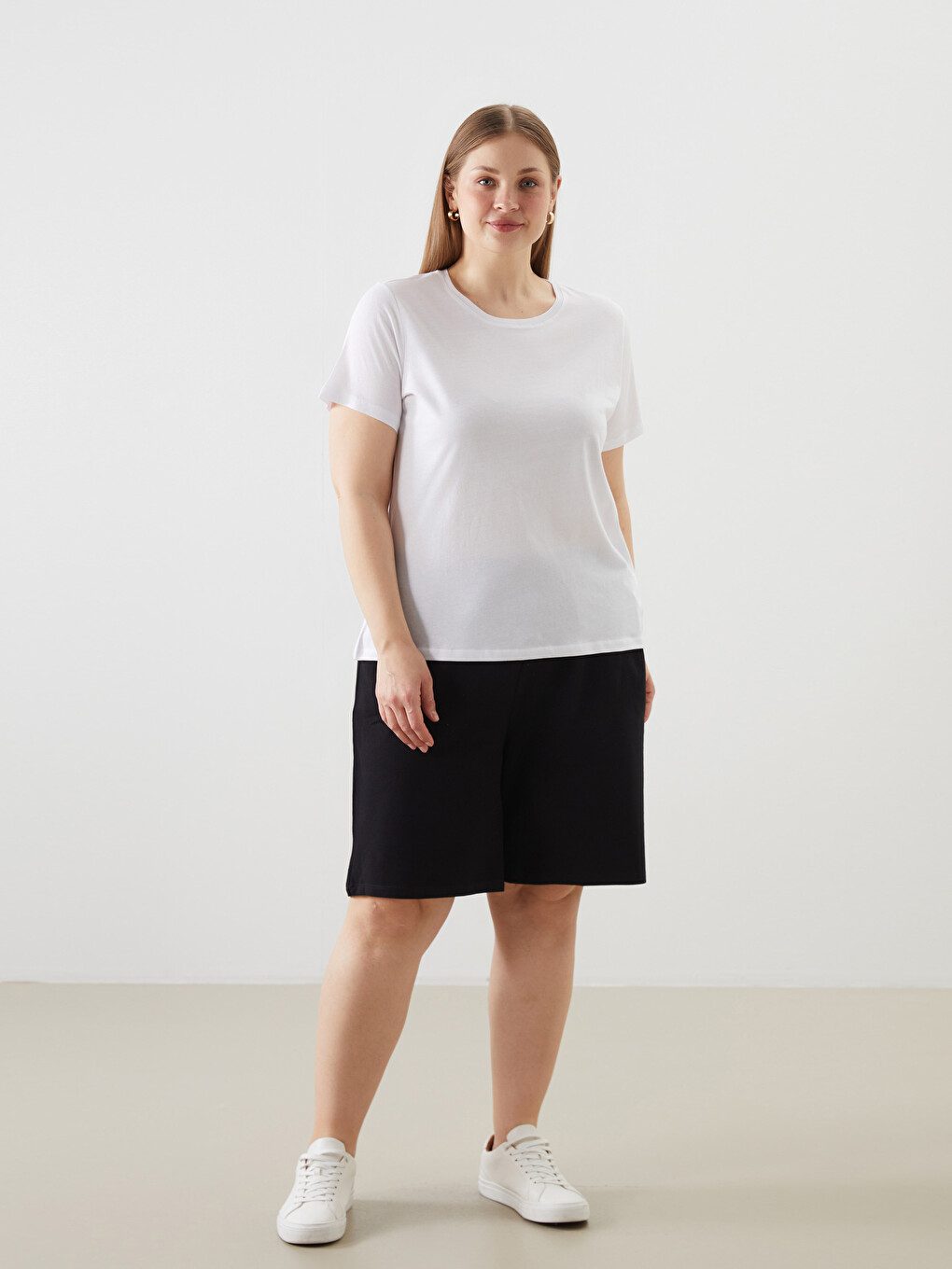 Crew Neck Plain Short Sleeve Women's T-shirt-2