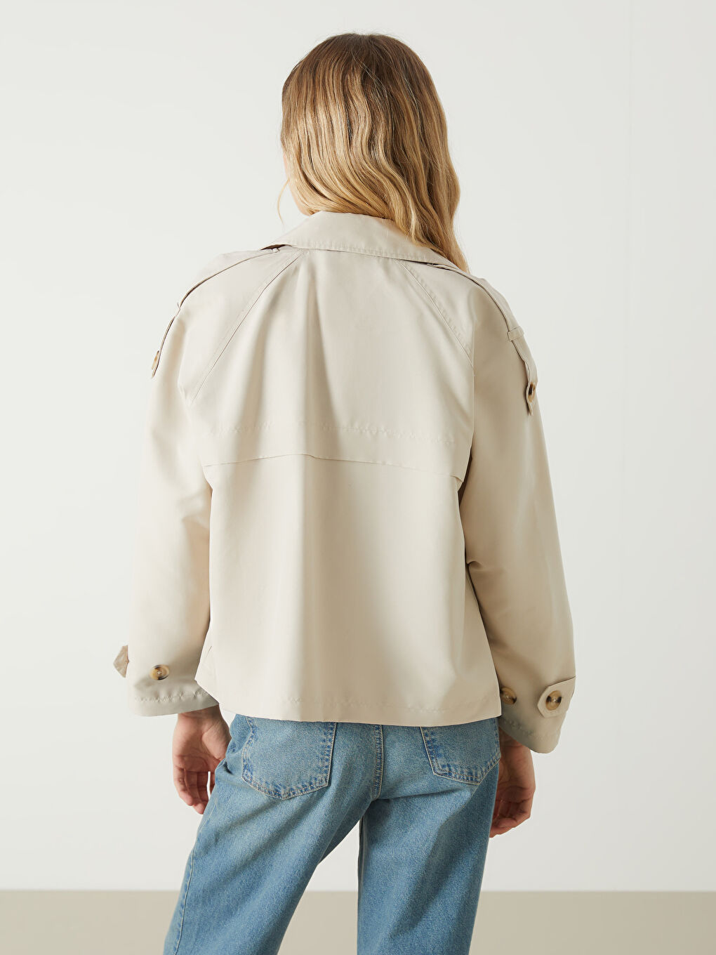 Bej Ceket Yaka Oversize Kadın Trençkot-4