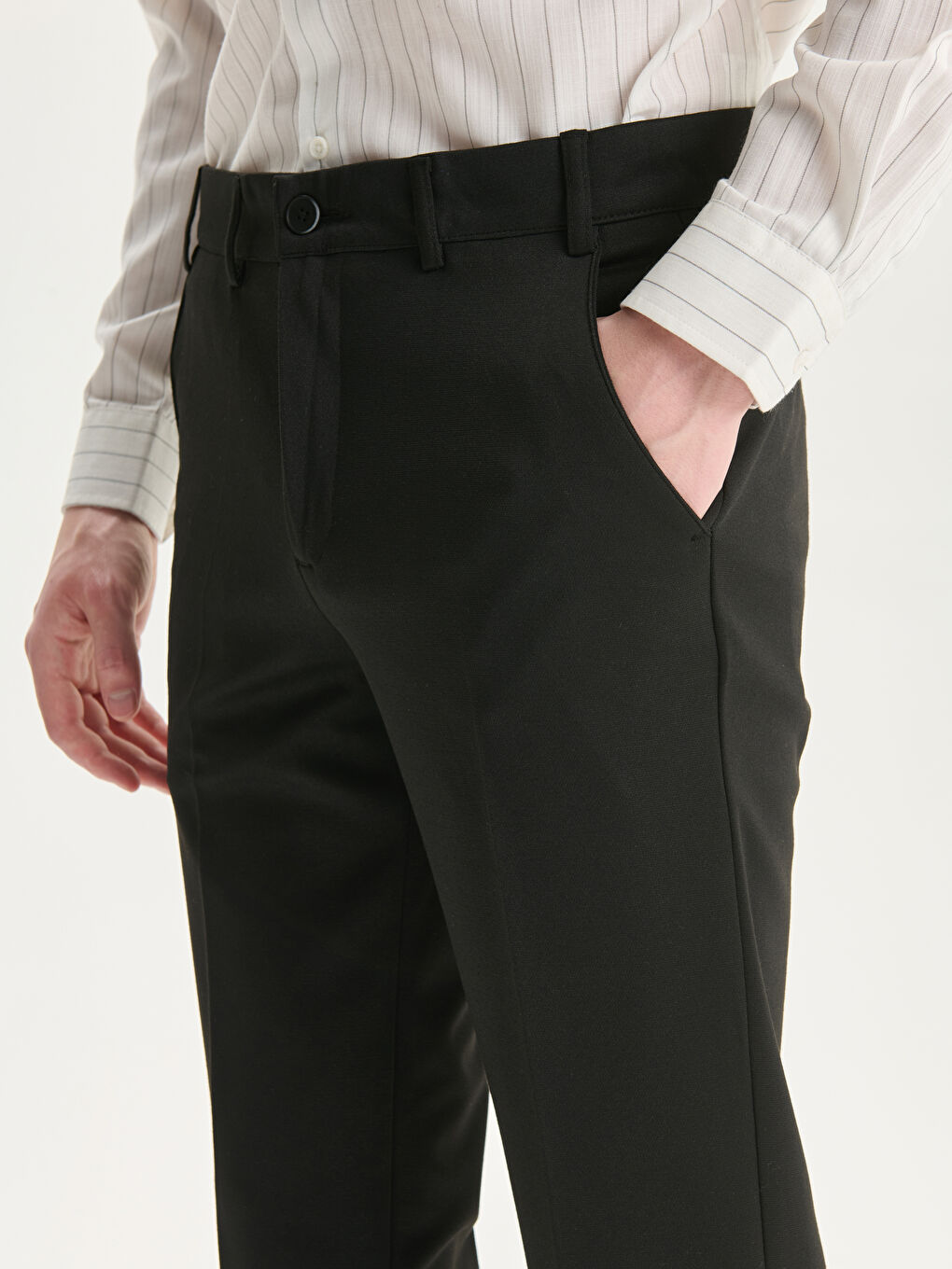 LC Waikiki Usko Krojene Muške Chino Pantalone -W40424Z8-CVL