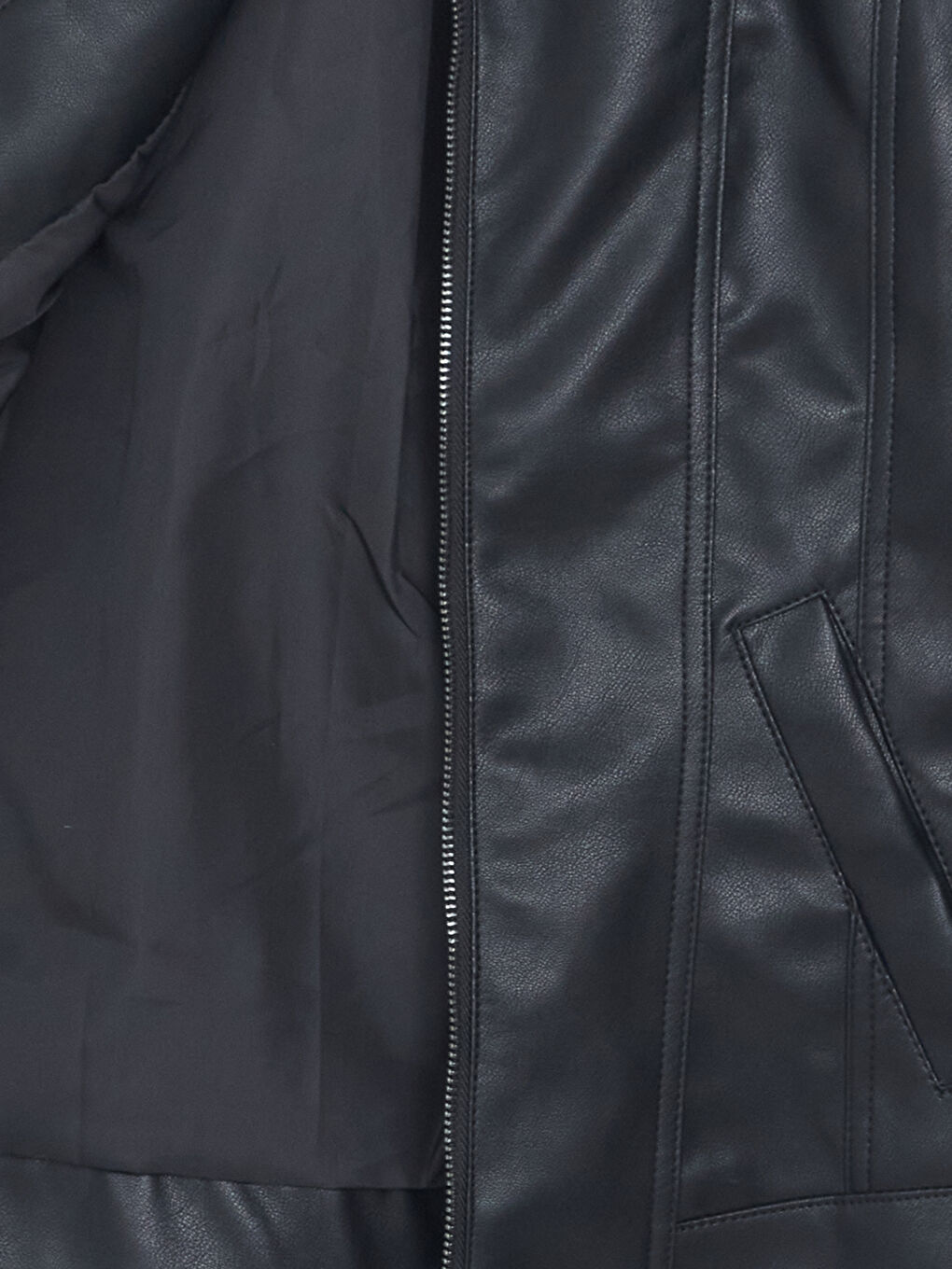 Siyah Bisiklet Yaka Kadın Deri Görünümlü Ceket-11