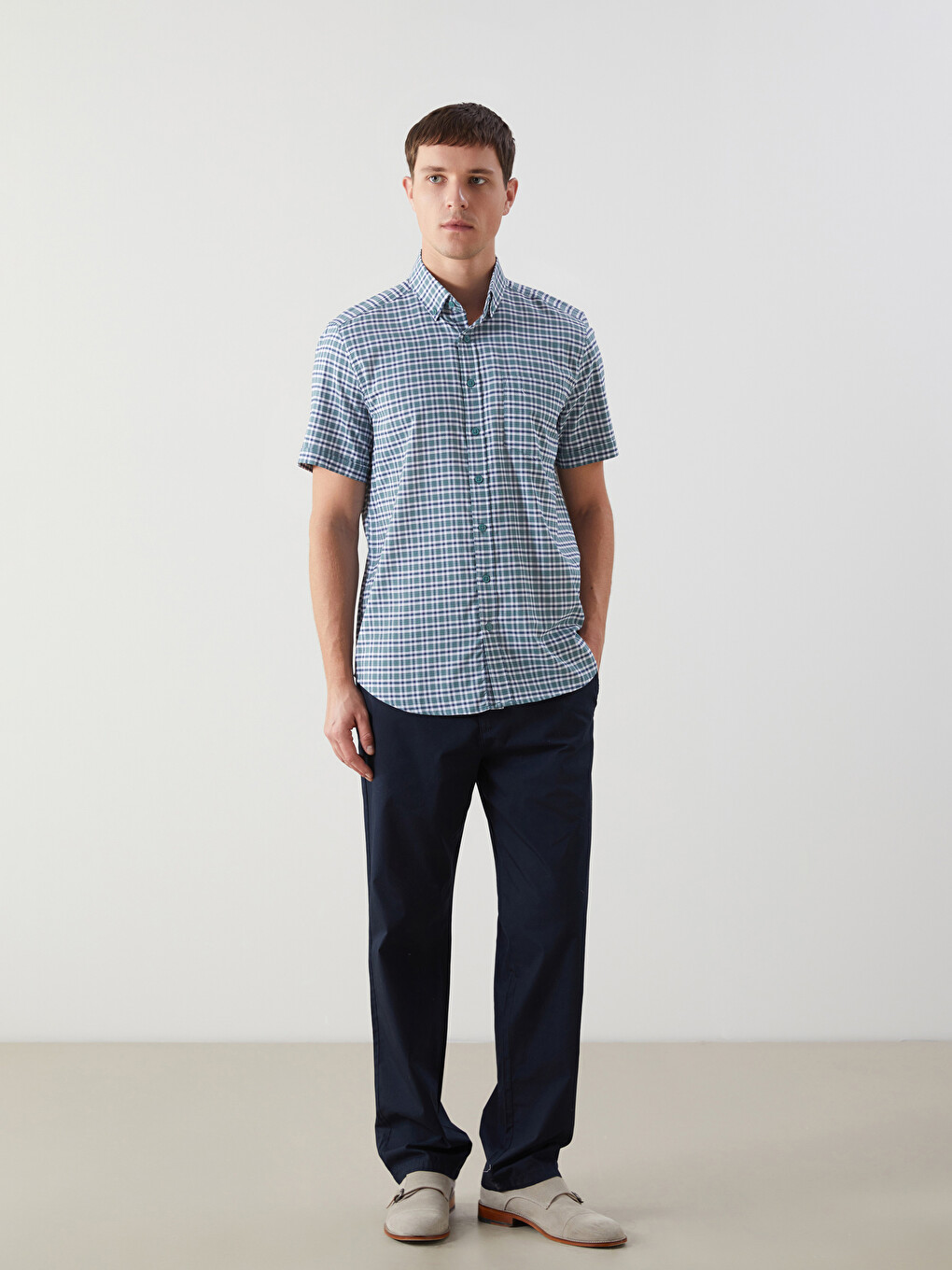 Regular Fit Short Sleeve Plaid Oxford Men's Shirt-1