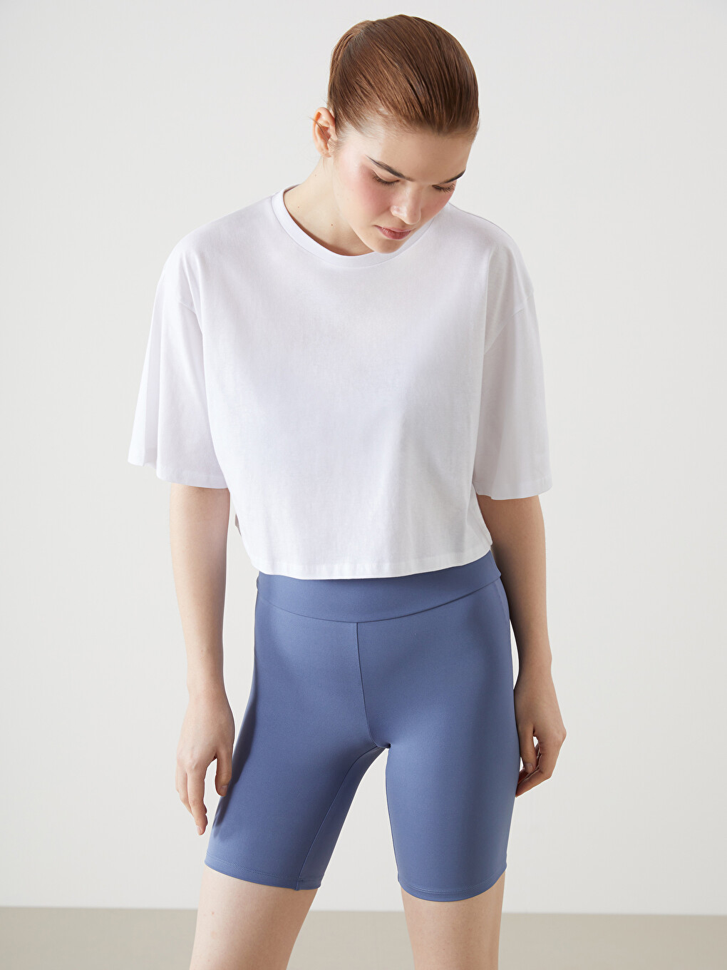 Bisiklet Yaka Düz Kısa Kollu Oversize Kadın Crop