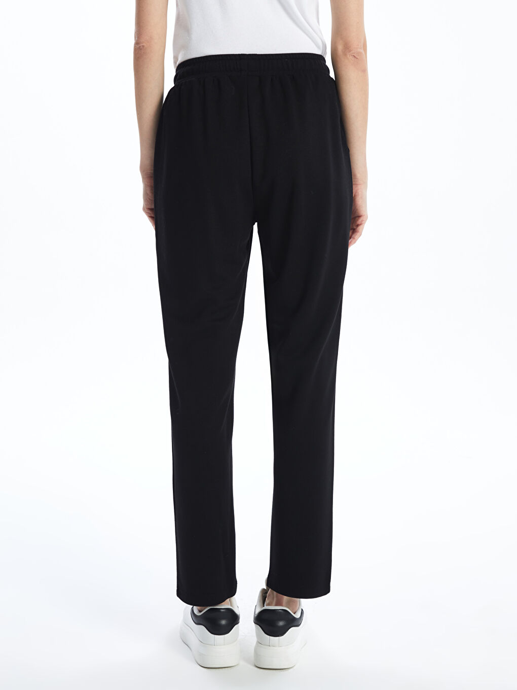 LCWAIKIKI كلاسيك پانتۆڵی ئارەقە بۆ ژنان بە کەمەر لاستیک -W49307Z8-CVL