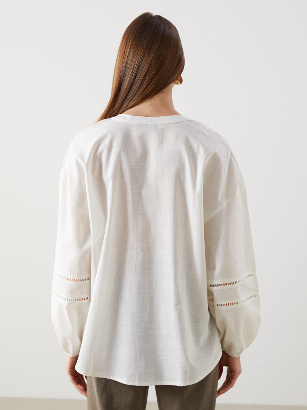 Notch Neck Hole-Knitted Women's Blouse-3