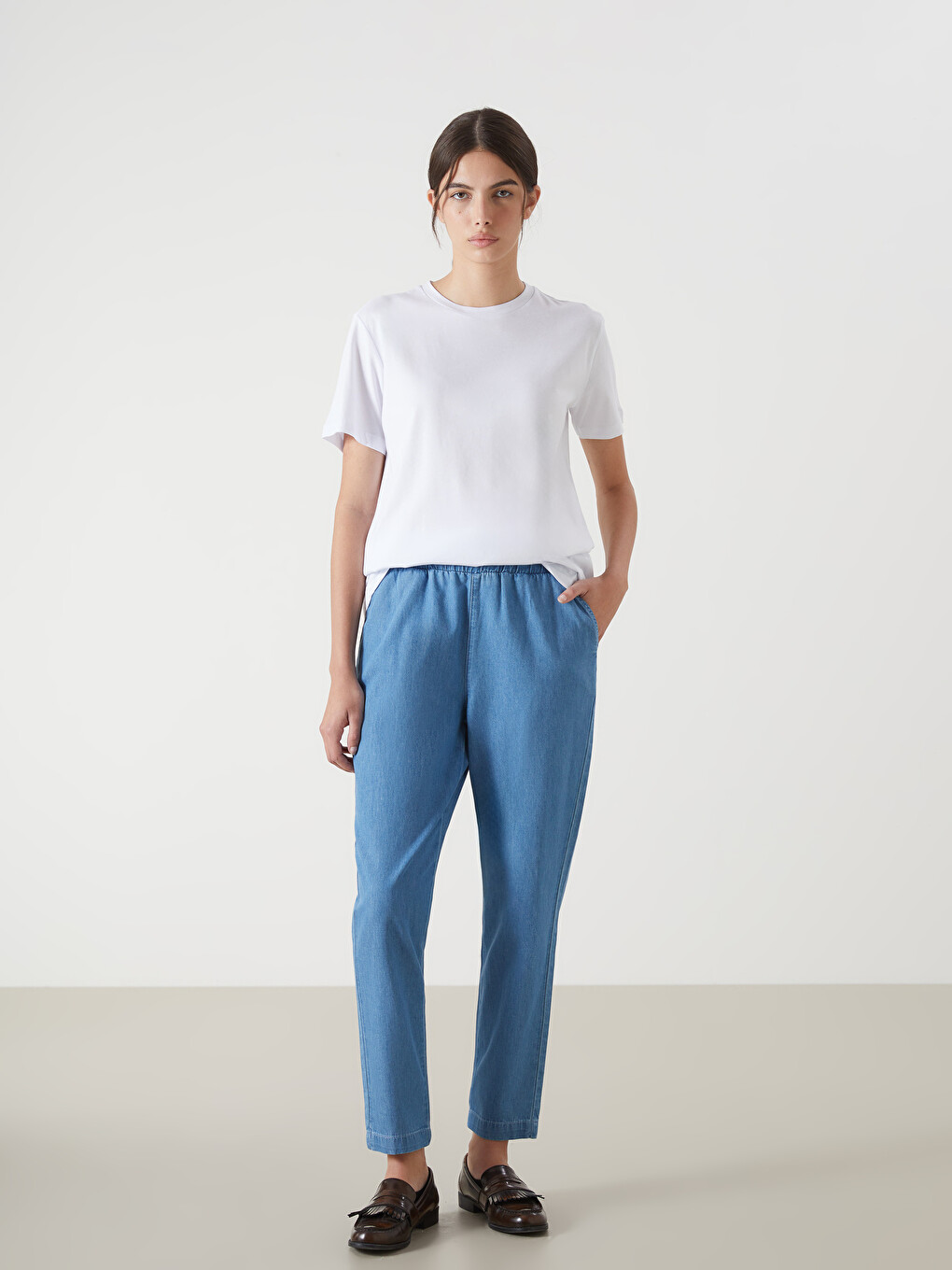 Elastic Waist Harem Fit Women's Jeans
