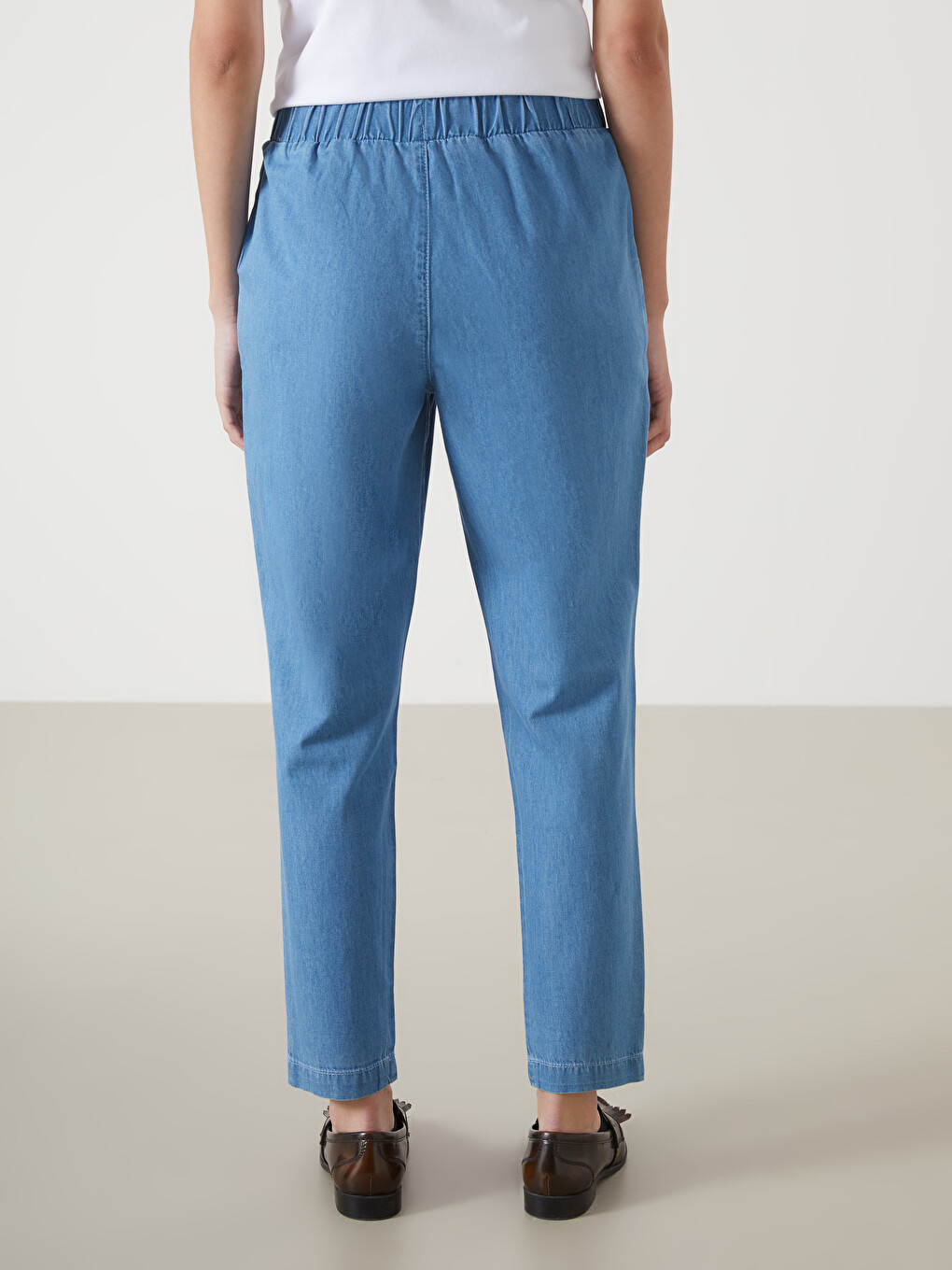 Elastic Waist Harem Fit Women's Jeans-3
