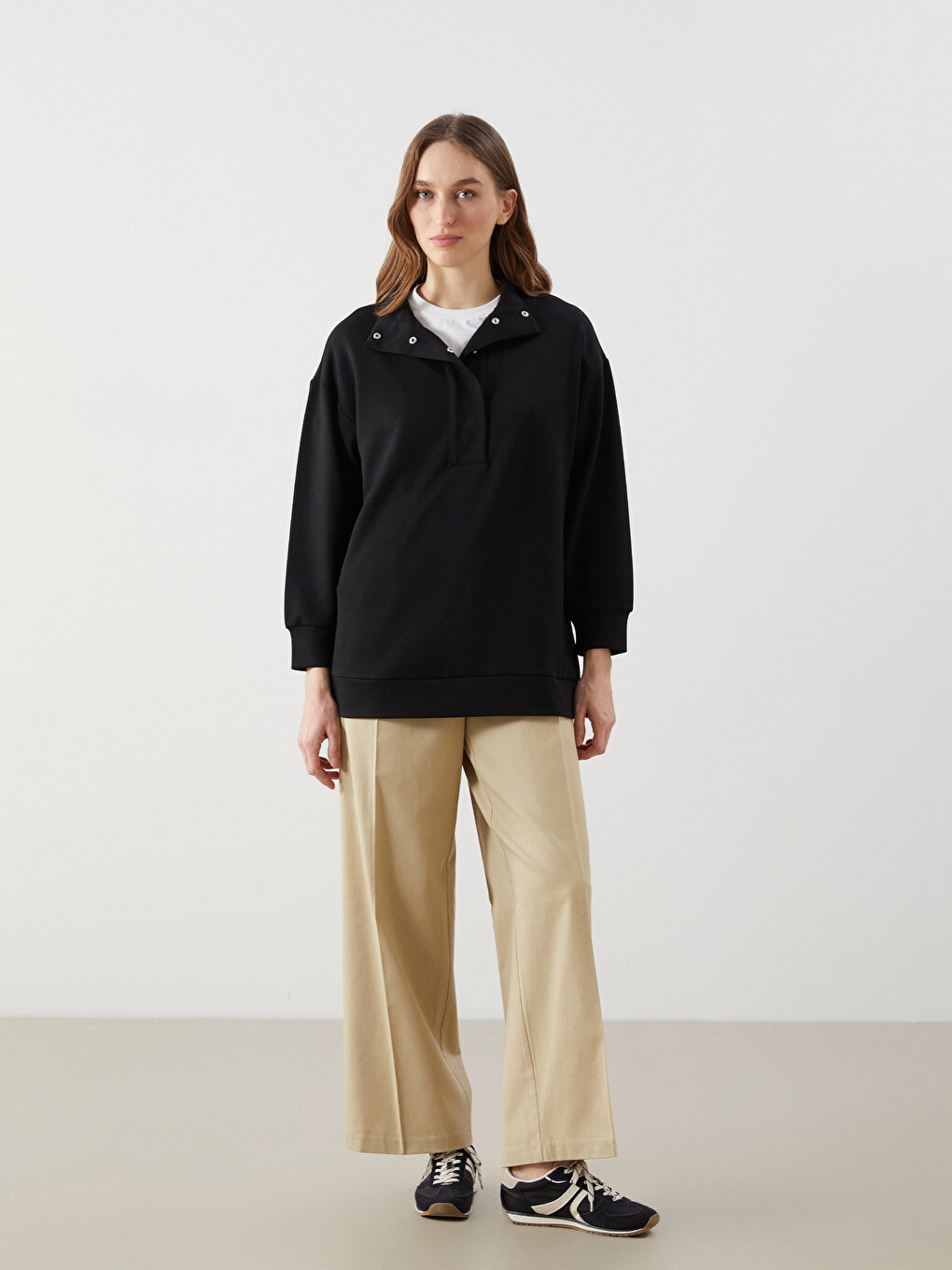 Siyah Dik Yaka Oversize Kadın Sweatshirt Tunik-2