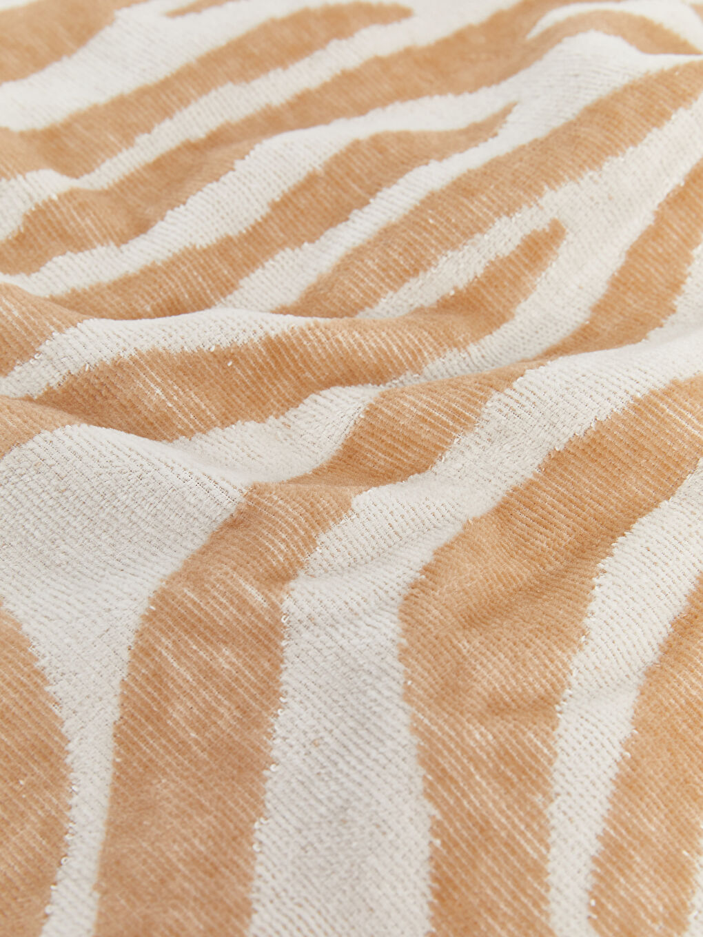 Bej Desenli Kadın Plaj Havlusu 70x150 cm-2