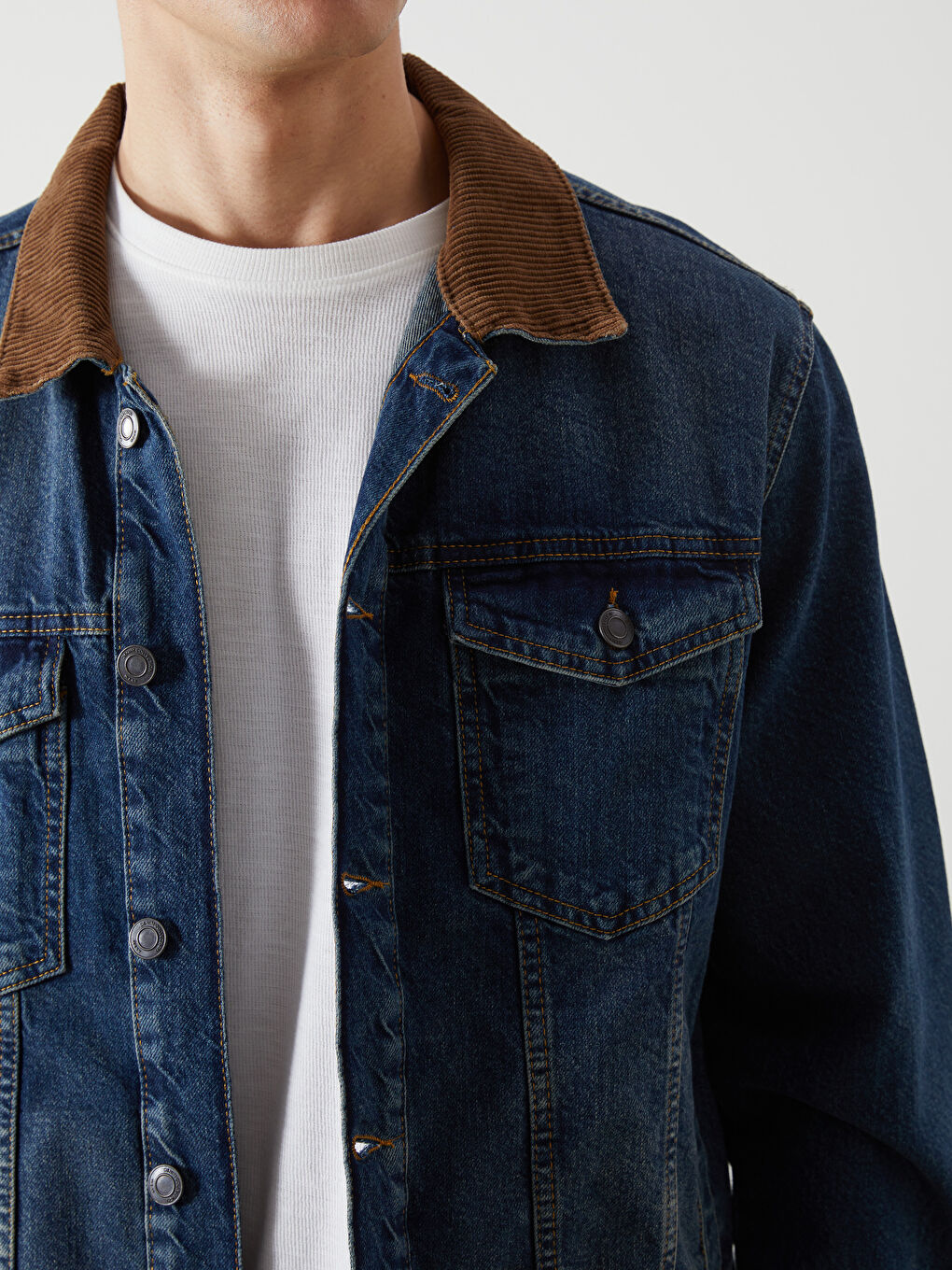LCW Jeans جاكيت جينز رجالي بقصة عادية -S50103Z8-H45