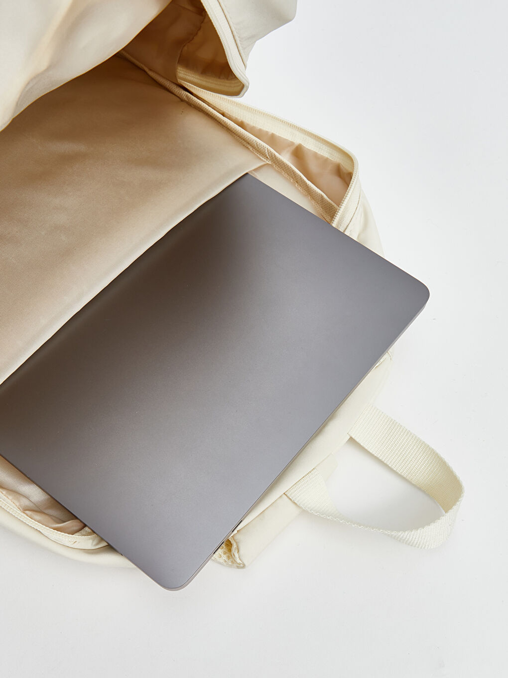 Ekru Çok Bölmeli Kadın Sırt Çantası-3