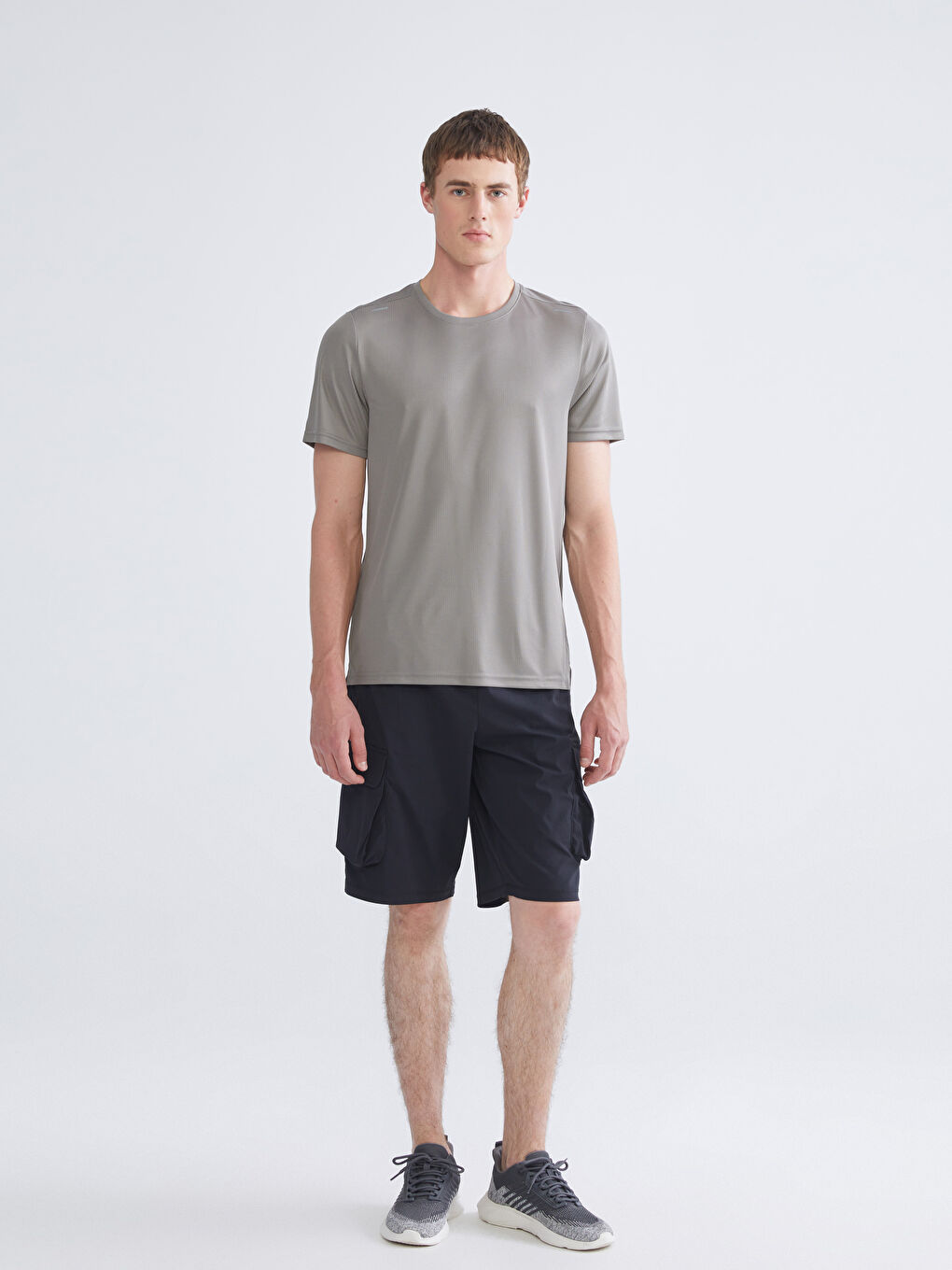 Haki Bisiklet Yaka Kısa Kollu Erkek Spor Tişört-1