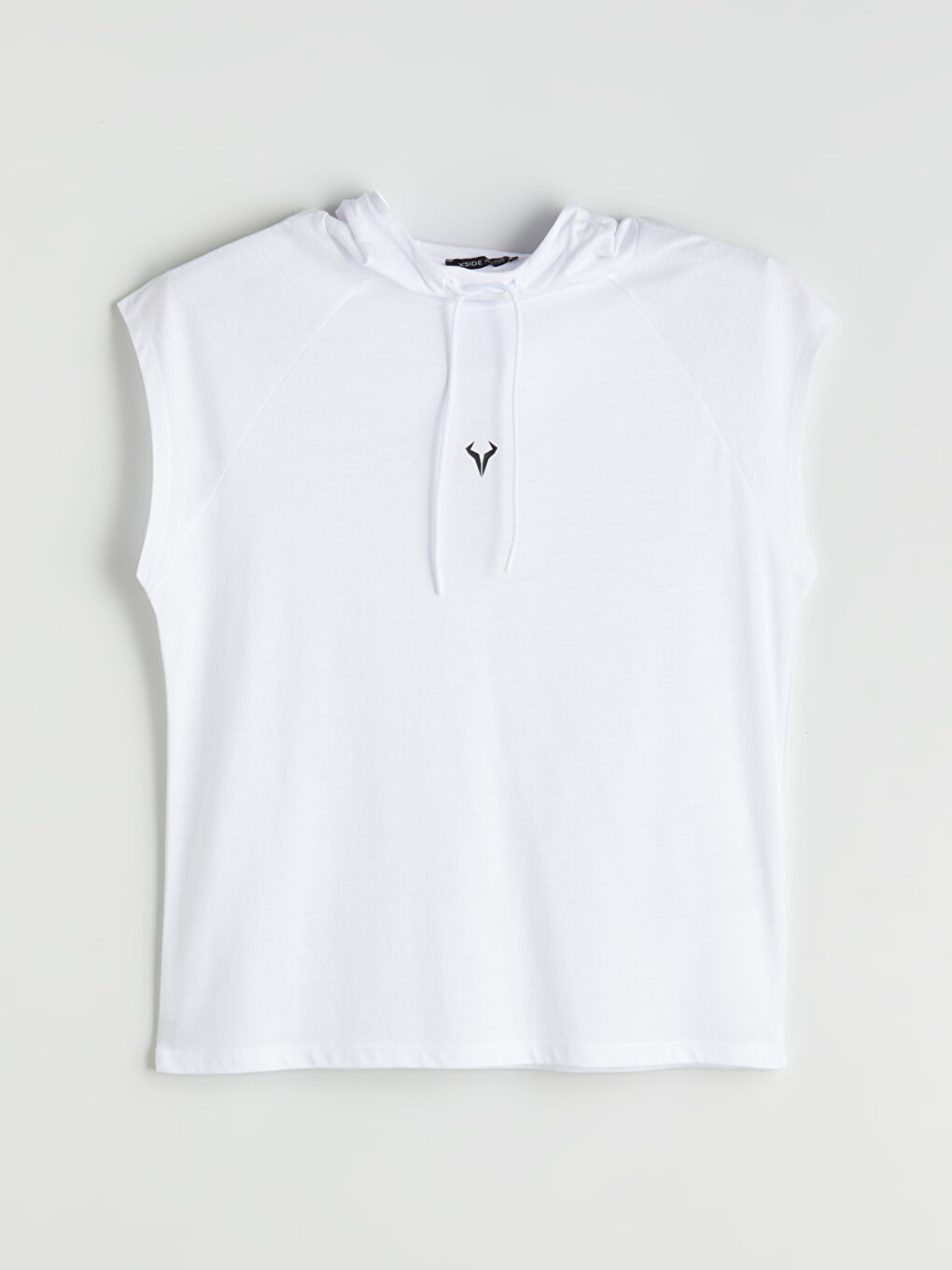 Beyaz Kapüşonlu Erkek Kolsuz Tişört-4