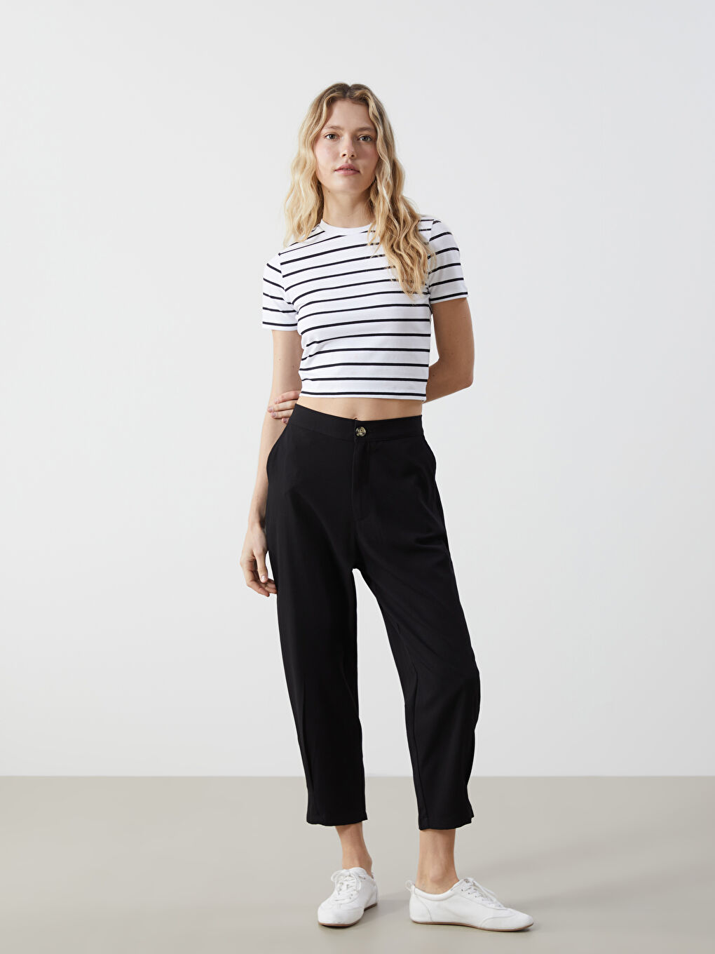 Siyah Beli Lastikli Kadın Pantolon