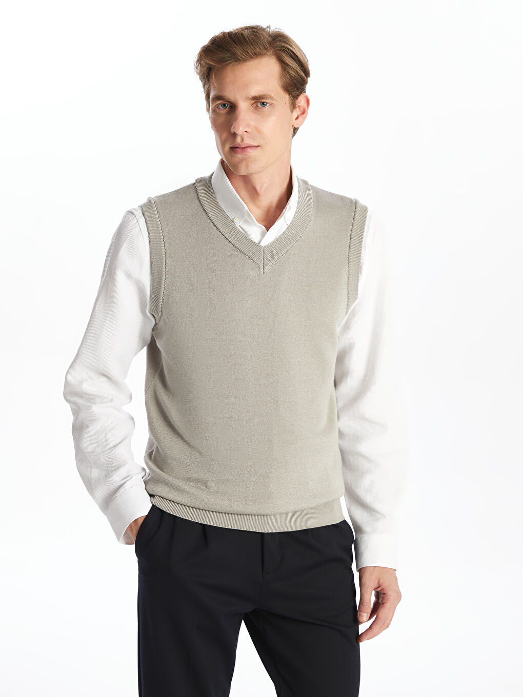 Gri Standart Kalıp V Yaka Erkek Triko Süveter