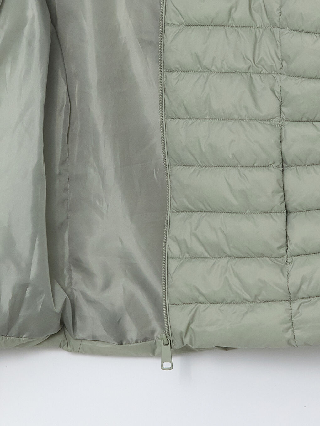 Yeşil Kapüşonlu Kadın Şişme Mont-6