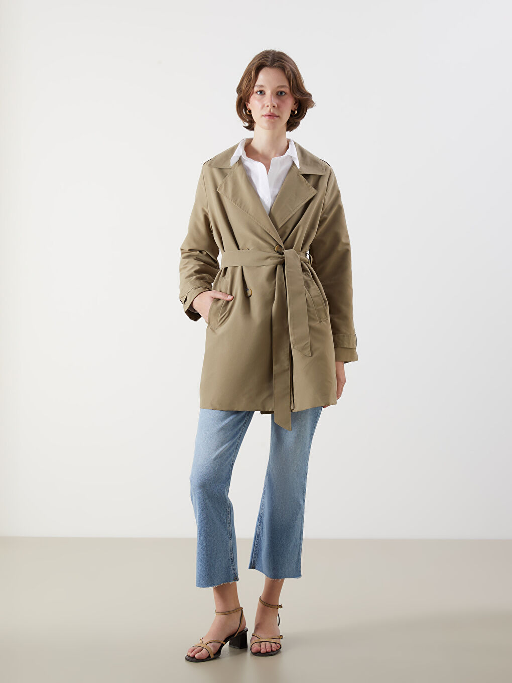 LCWAIKIKI Classic Jacket Neck Women's Trenchcoat -S50242Z8-GXF