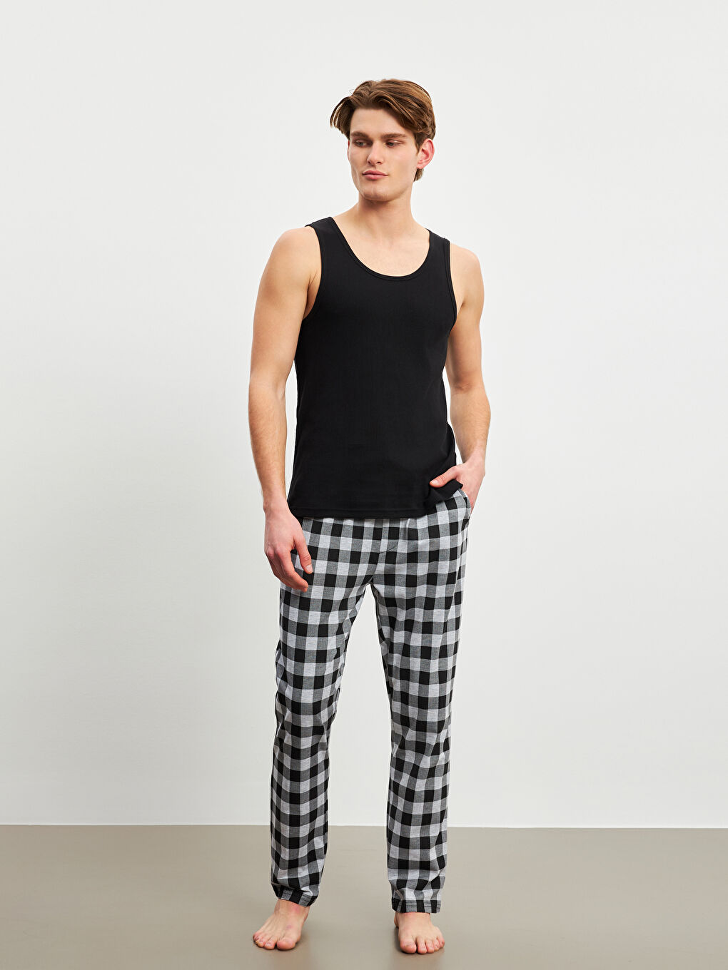 Standard Fit Plaid Men's Pajama Bottoms -S50450Z8-LQJ