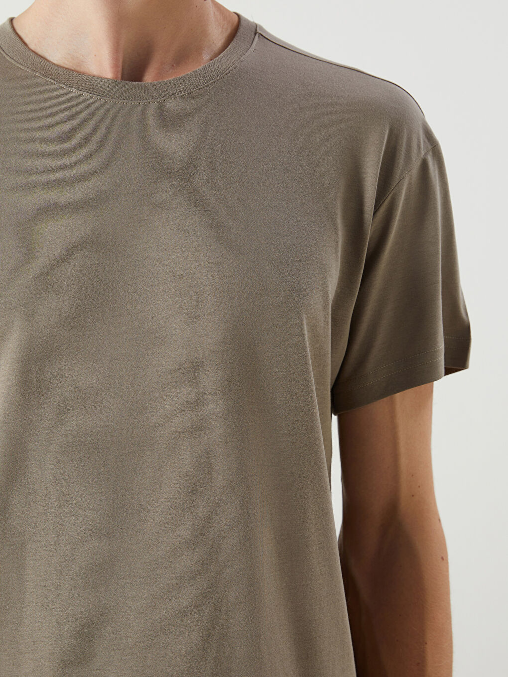 Bej Bisiklet Yaka Kısa Kollu Erkek Pijama Üst-2