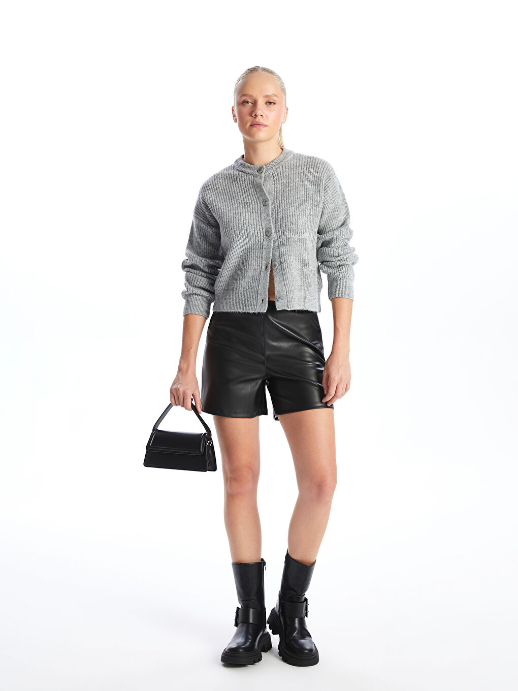 Siyah Ayarlanabilir Askılı Kadın Omuz Çantası-1