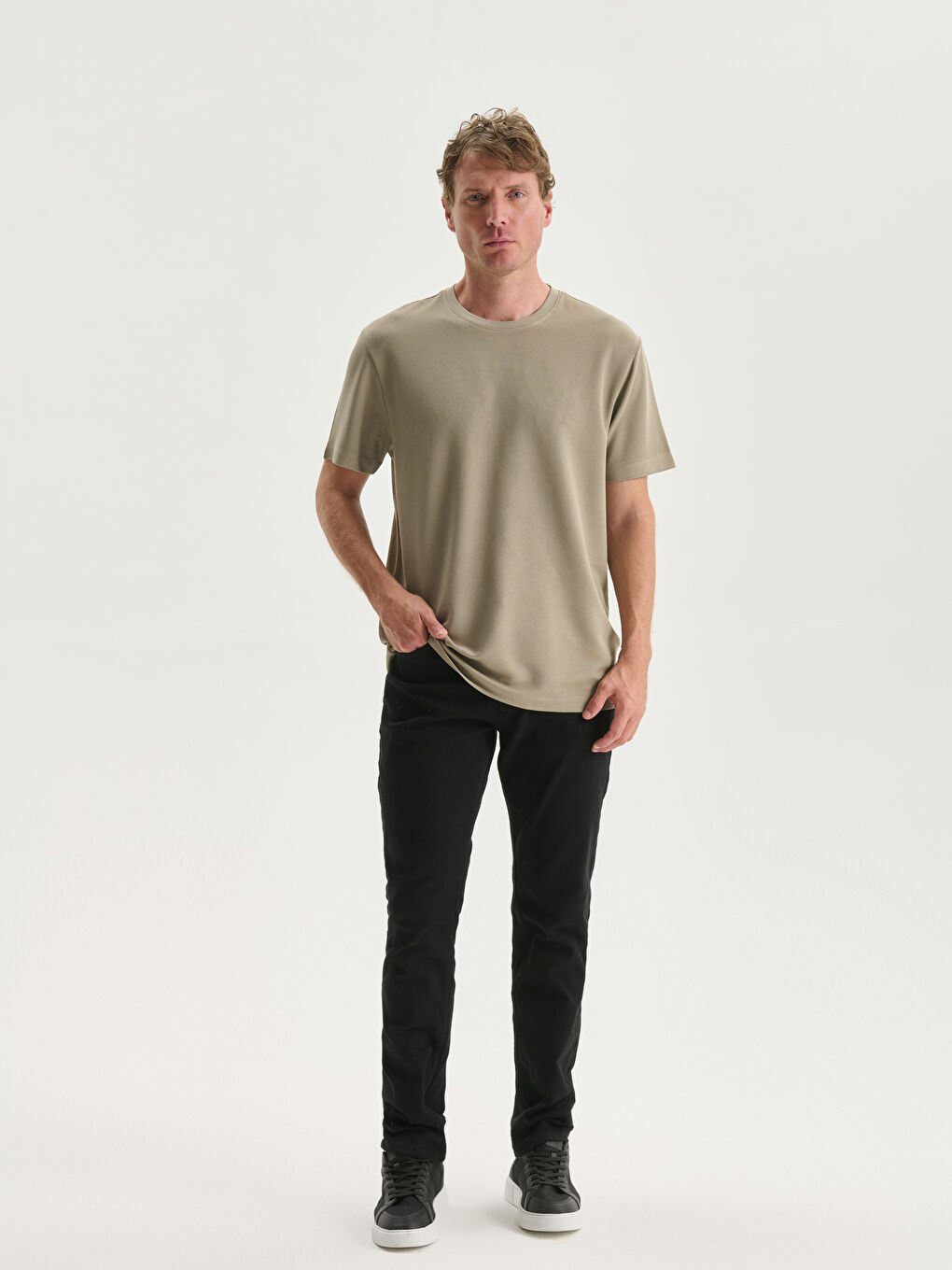 Yeşil Bisiklet Yaka Kısa Kollu Erkek Tişört-1