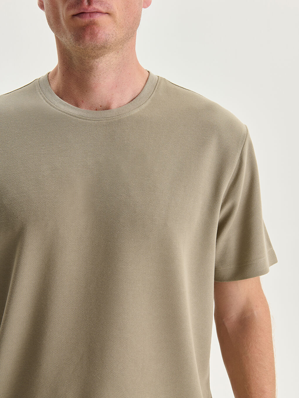 Yeşil Bisiklet Yaka Kısa Kollu Erkek Tişört-2