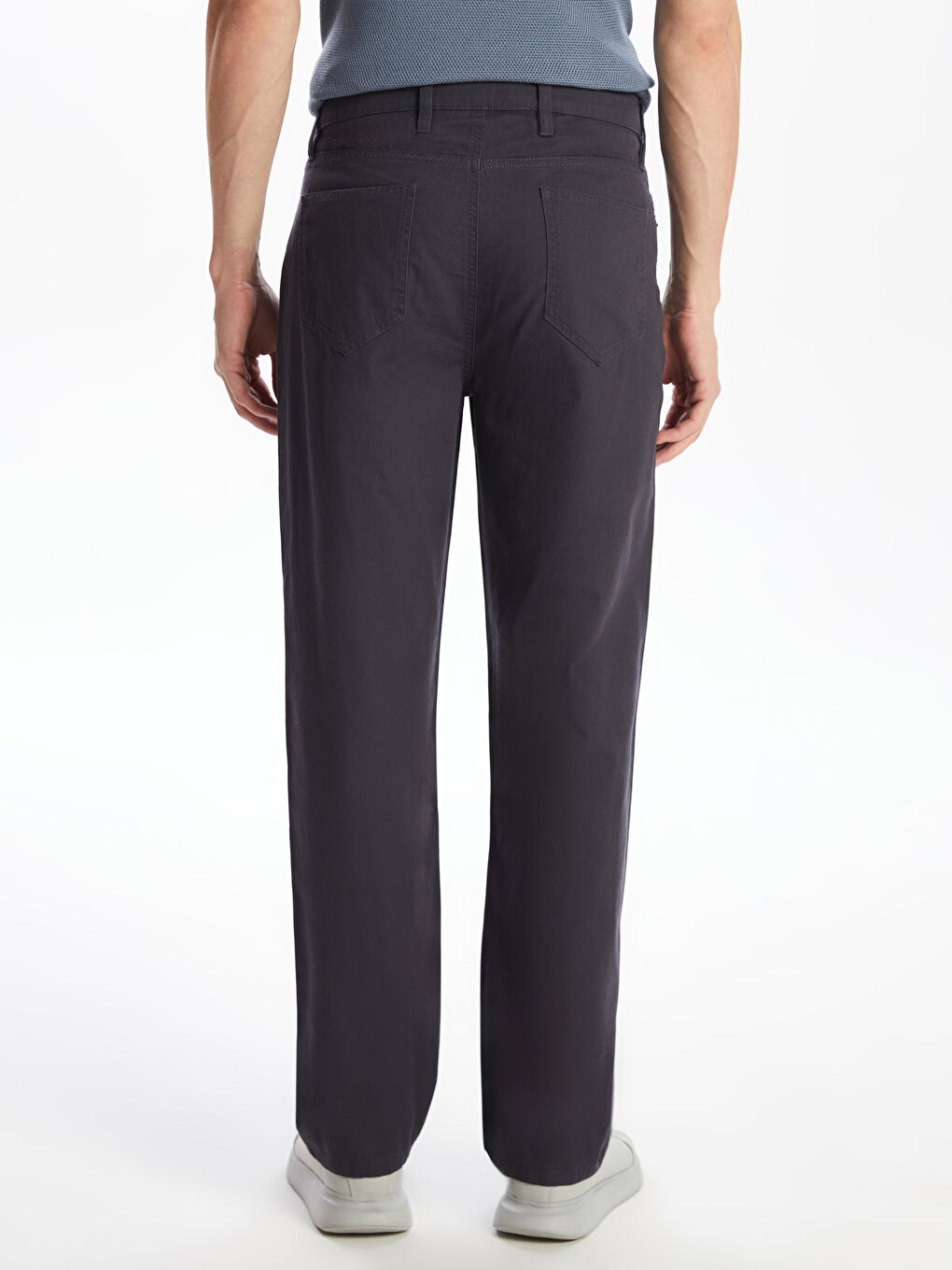 Čino pantalone za muškarce, opuštenog kroja -S50563Z8-HKS