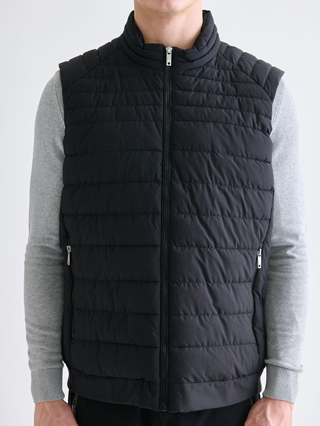 Gilet Doudoune à Col Cheminée pour Hommes Coupe Standard-2