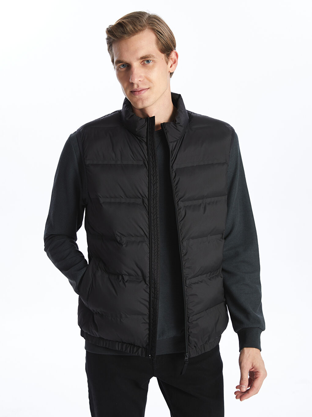 LCWAIKIKI Classic Standard Fit Funnel Neck Men's Puffer Gilet -S50908Z8-CVL