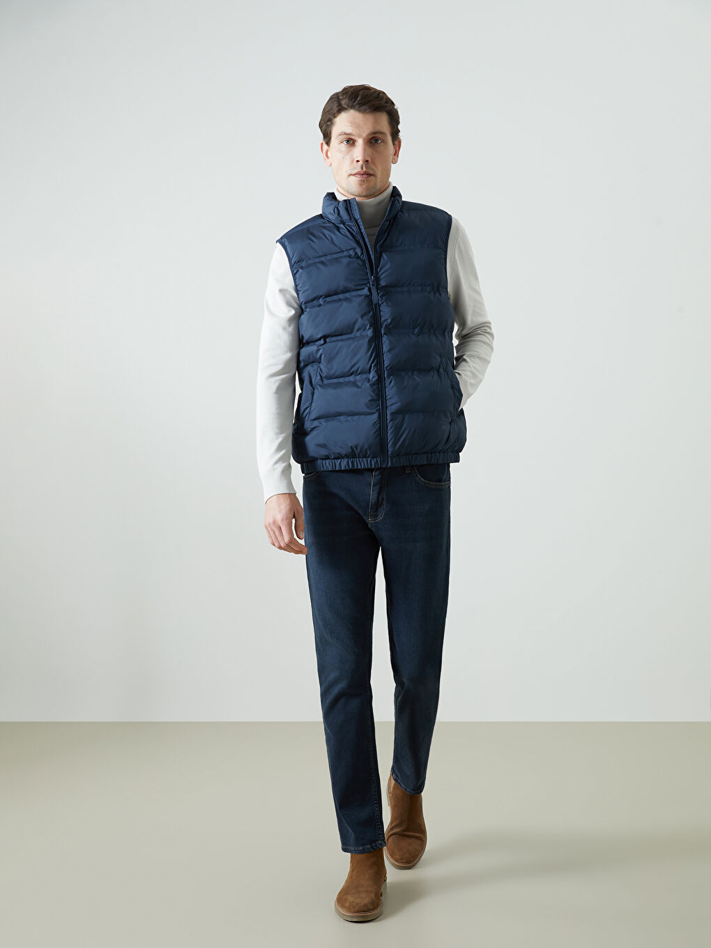 Standard Fit Funnel Neck Men's Puffer Gilet -S50908Z8-YMZ