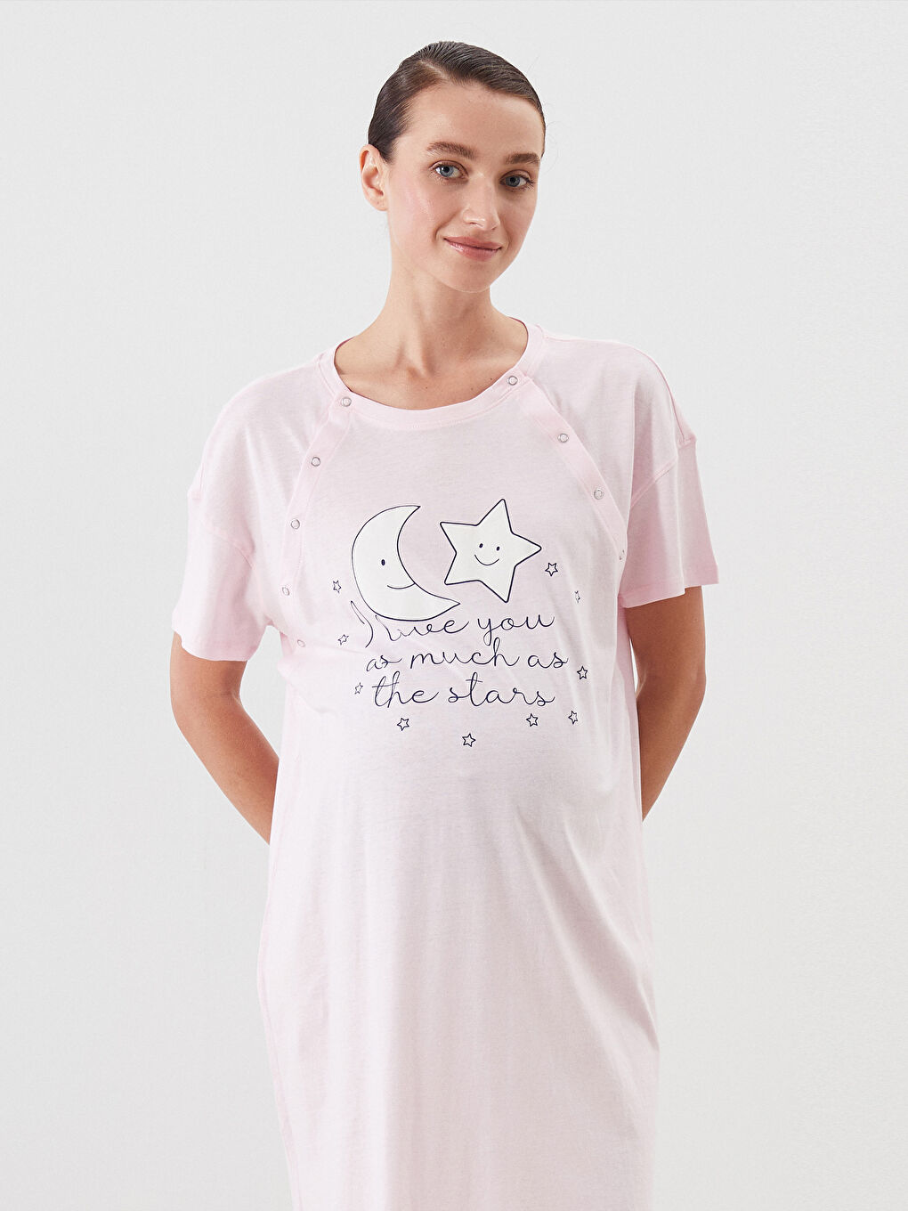 Chemise de nuit de maternité imprimée à col rond-1