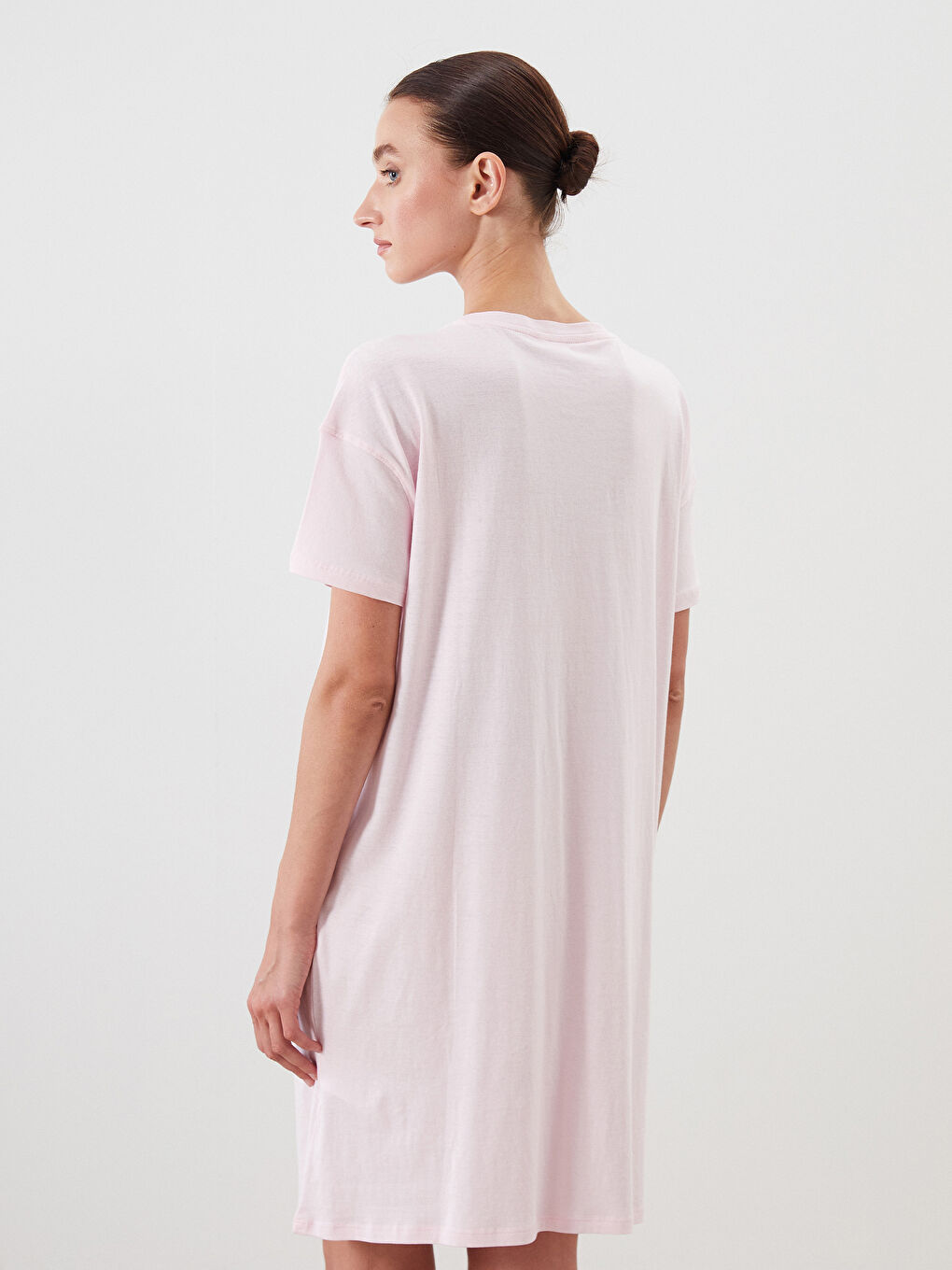 Chemise de nuit de maternité imprimée à col rond-4