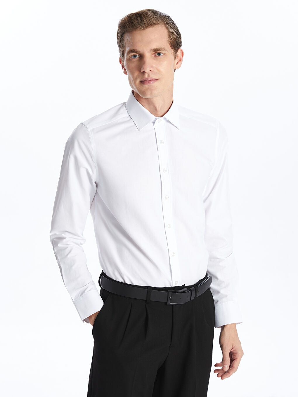 LCWAIKIKI Formal Beyaz Slim Fit Uzun Kollu Poplin Erkek Gömlek