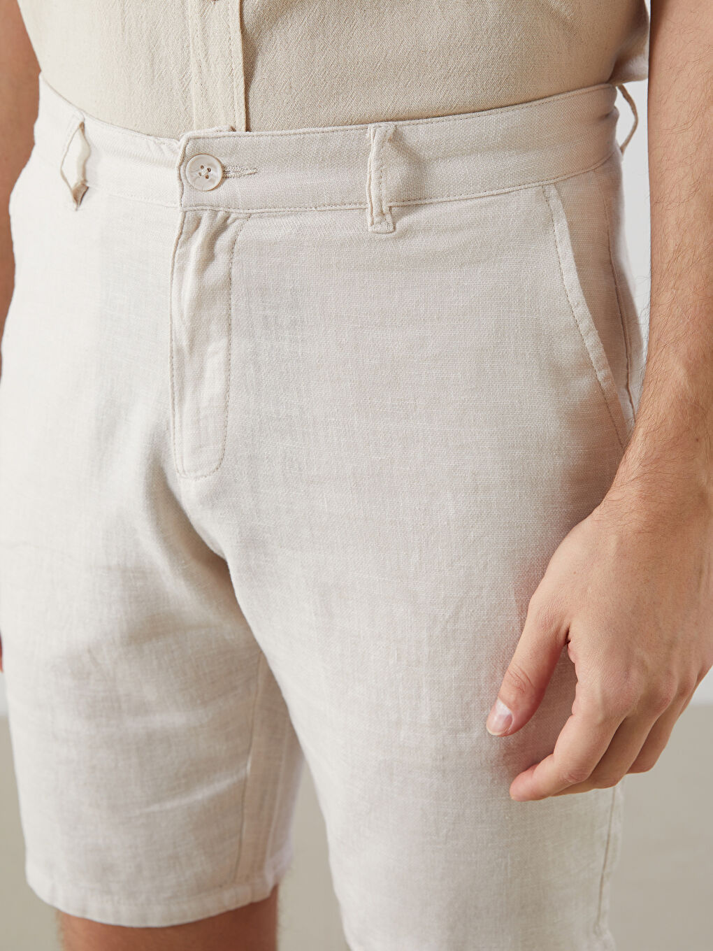 LCWAIKIKI Classic Standard Fit Linen Blend Men's Shorts -S51096Z8-PVJ