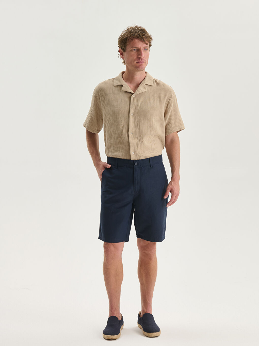 LCWAIKIKI Classic Standard Fit Linen Blend Men's Shorts -S51096Z8-KN7