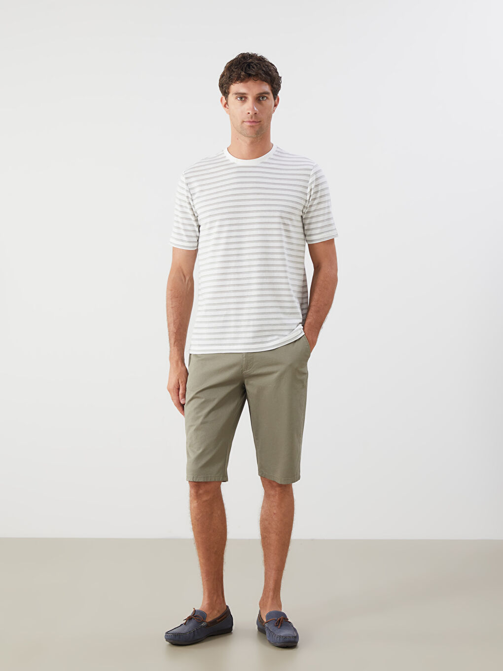 LCWAIKIKI Classic Regular Fit Gabardine Men's Shorts -S51097Z8-Z4L