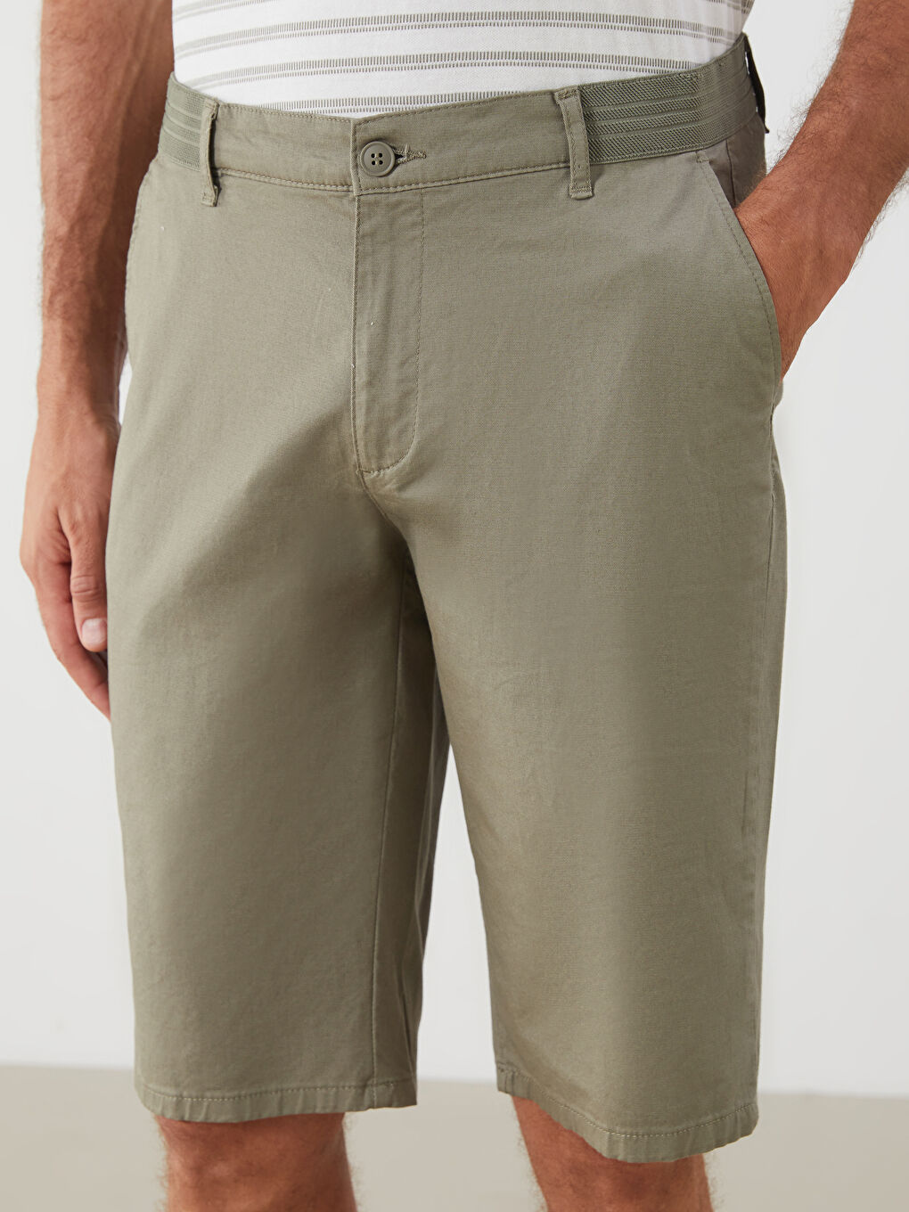 LCWAIKIKI Classic Regular Fit Gabardine Men's Shorts -S51097Z8-Z4L