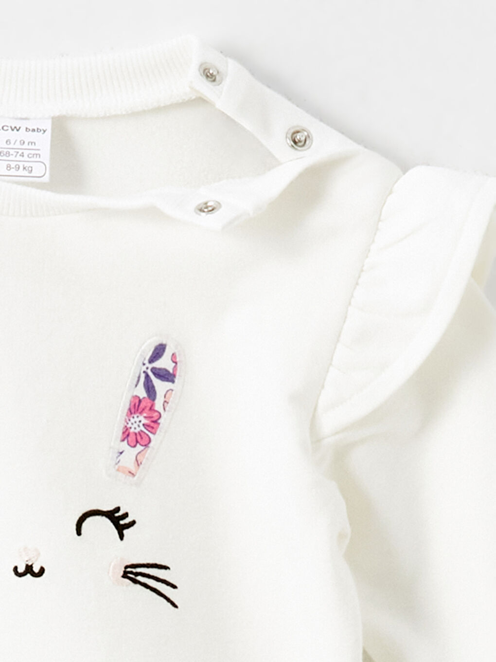 Ekru Bisiklet Yaka Nakışlı Kız Bebek Tişört-2