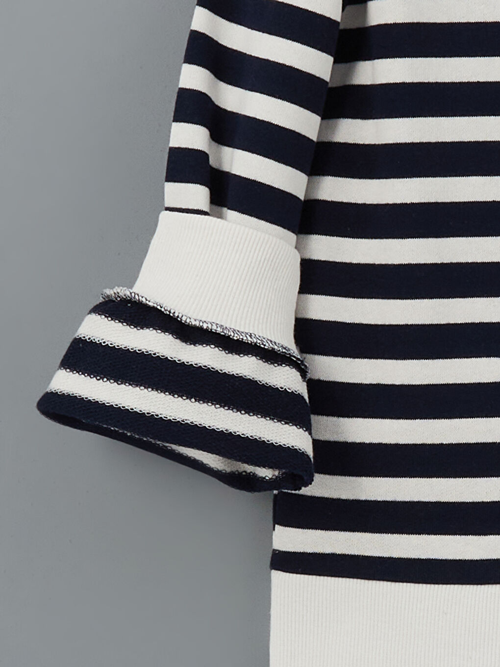 Crew Neck Striped Girls' Sweatshirt -S51543Z4-K00