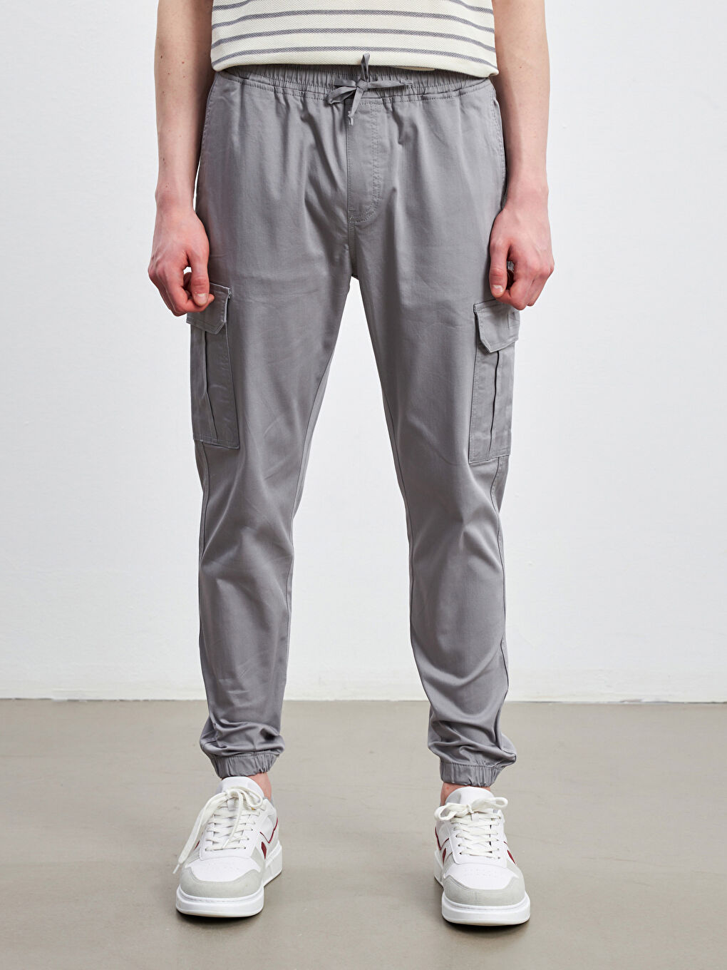 بنطلون كارغو بقصة عادية للرجال-1