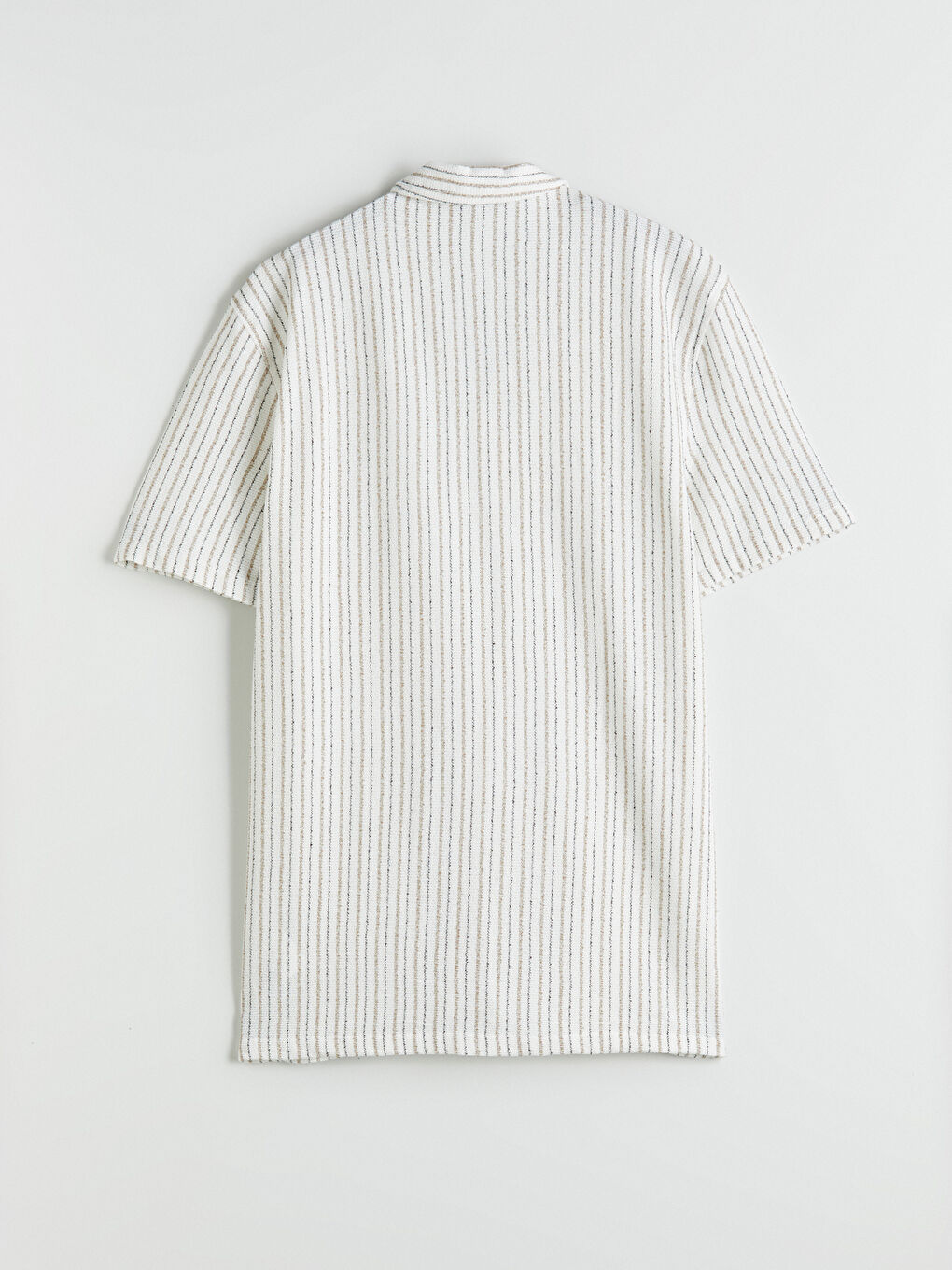 قميص رجالي مخطط بأكمام قصيرة بقصة عادية-9