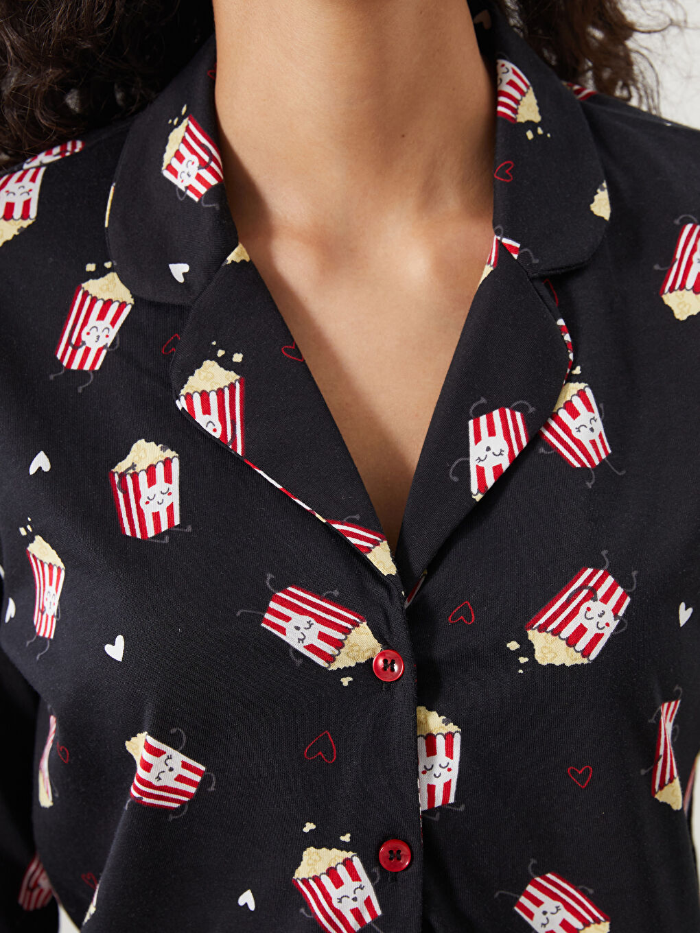 Siyah Gömlek Yaka Desenli Kadın Pijama Üstü-2