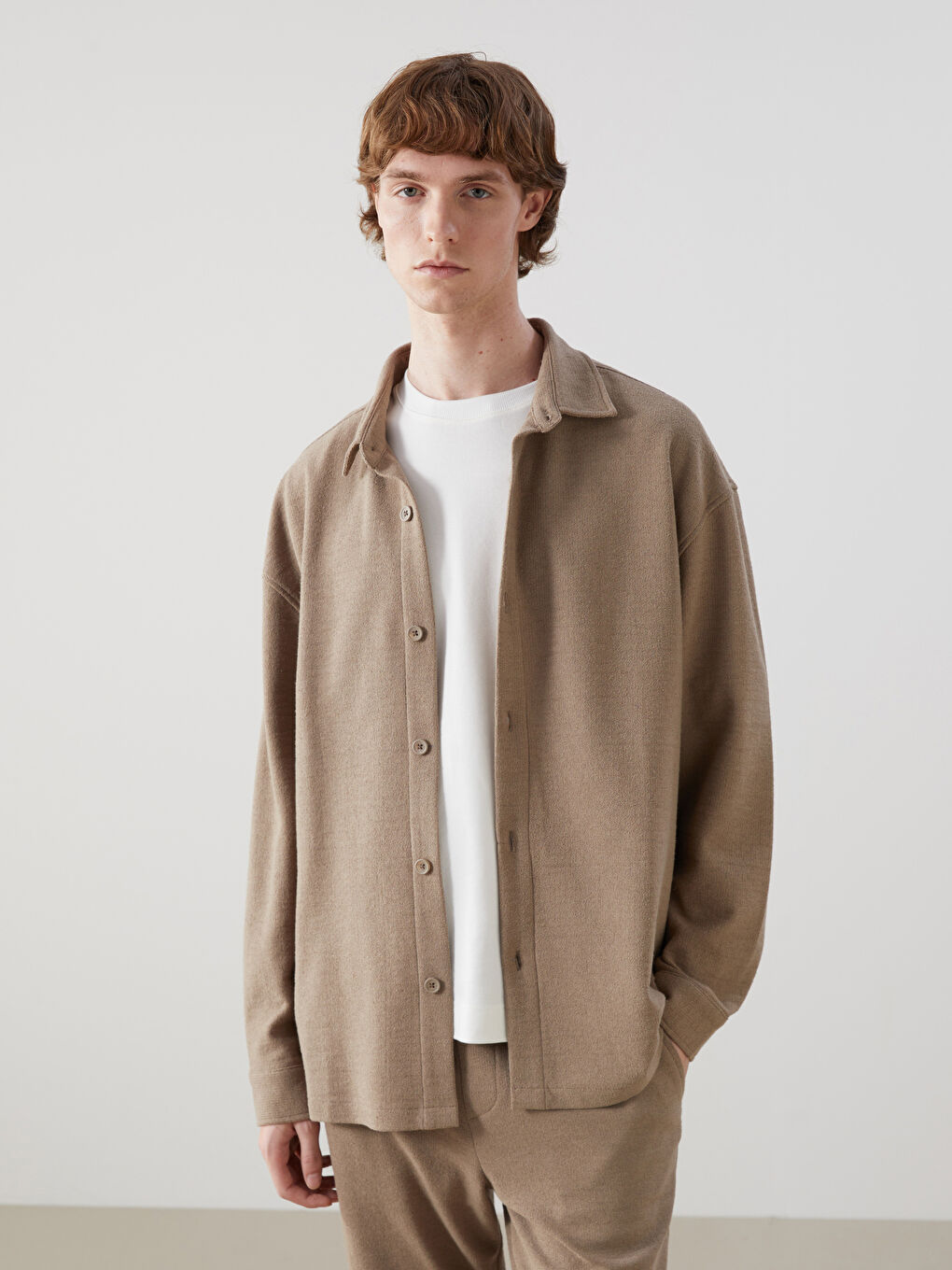 Kahverengi Rahat Kalıp Uzun Kollu Gabardin Erkek Gömlek